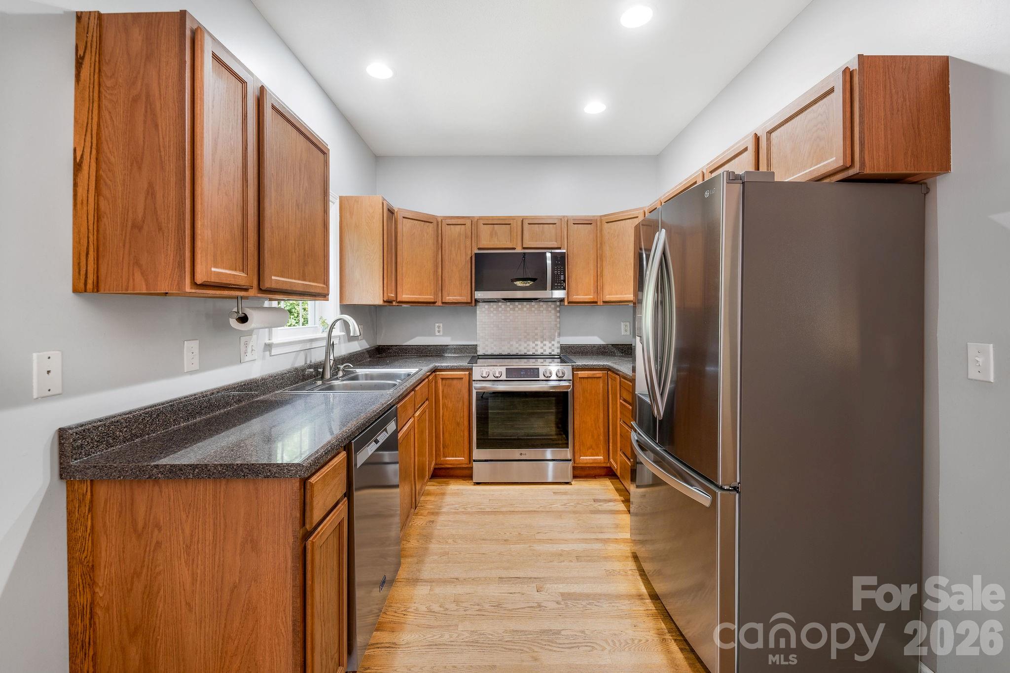 19 Oakcrest Place — Asheville