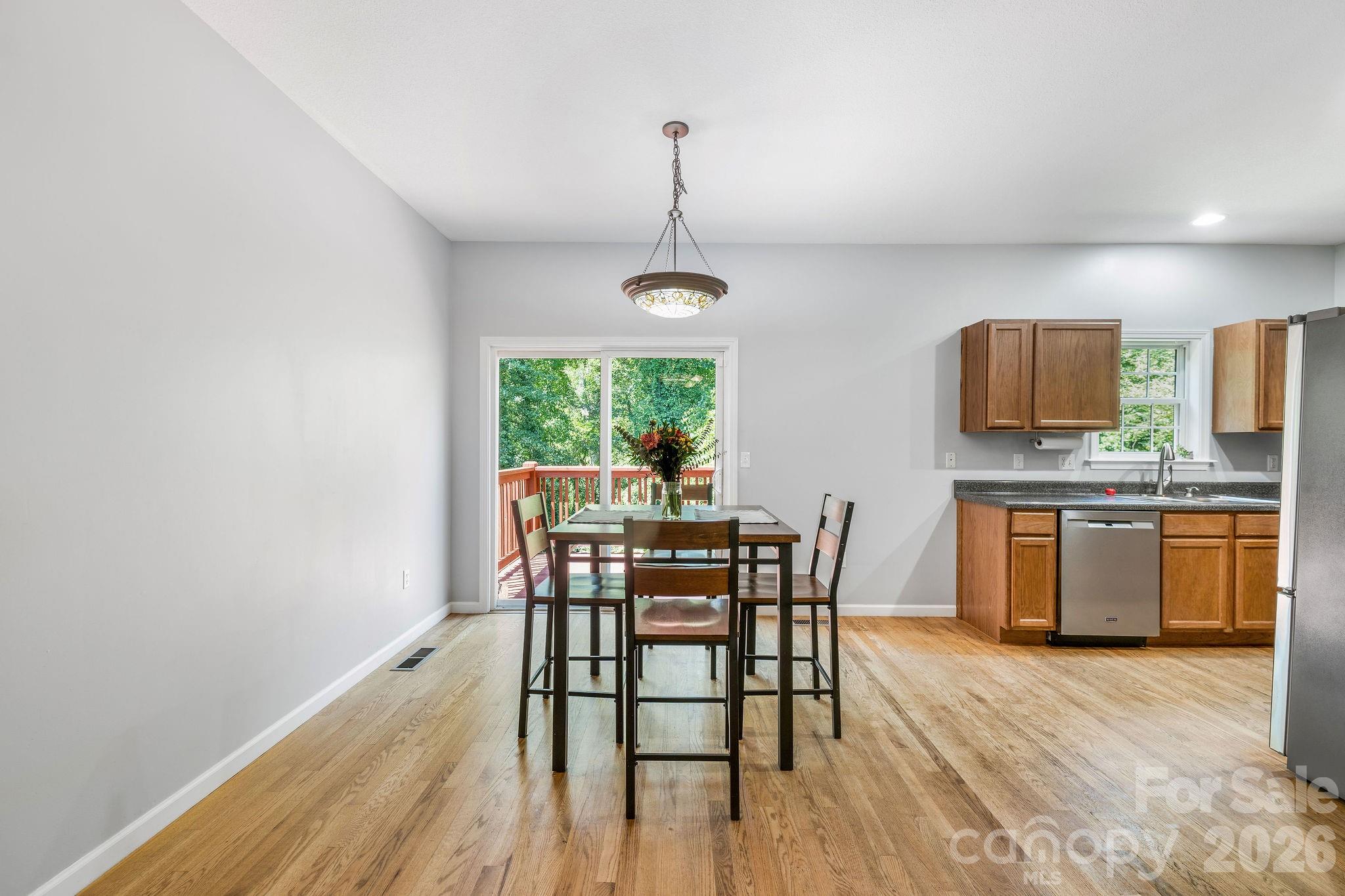19 Oakcrest Place — Asheville