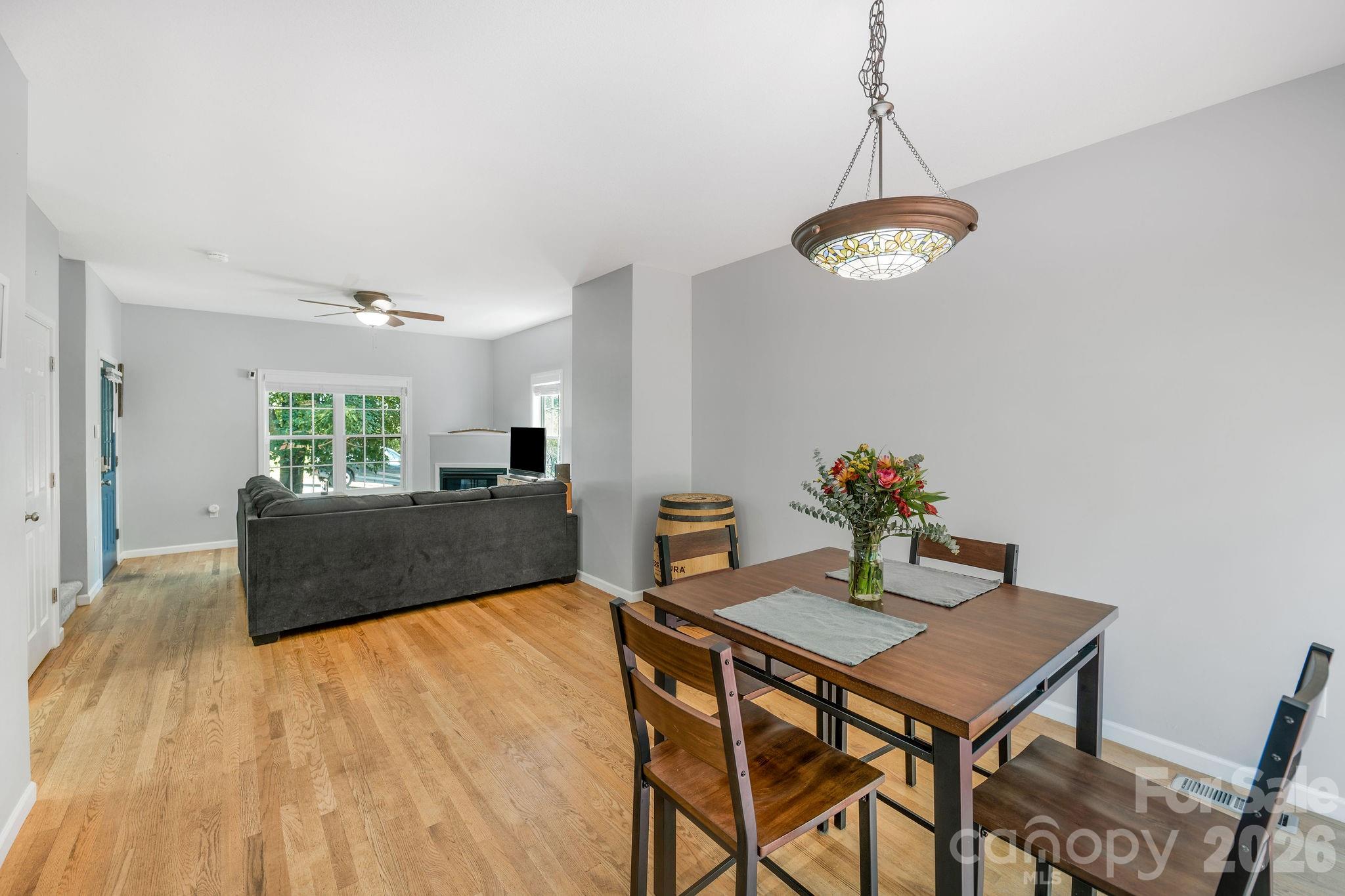 19 Oakcrest Place — Asheville