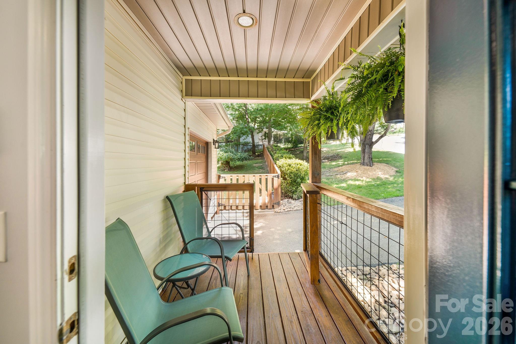 19 Oakcrest Place — Asheville