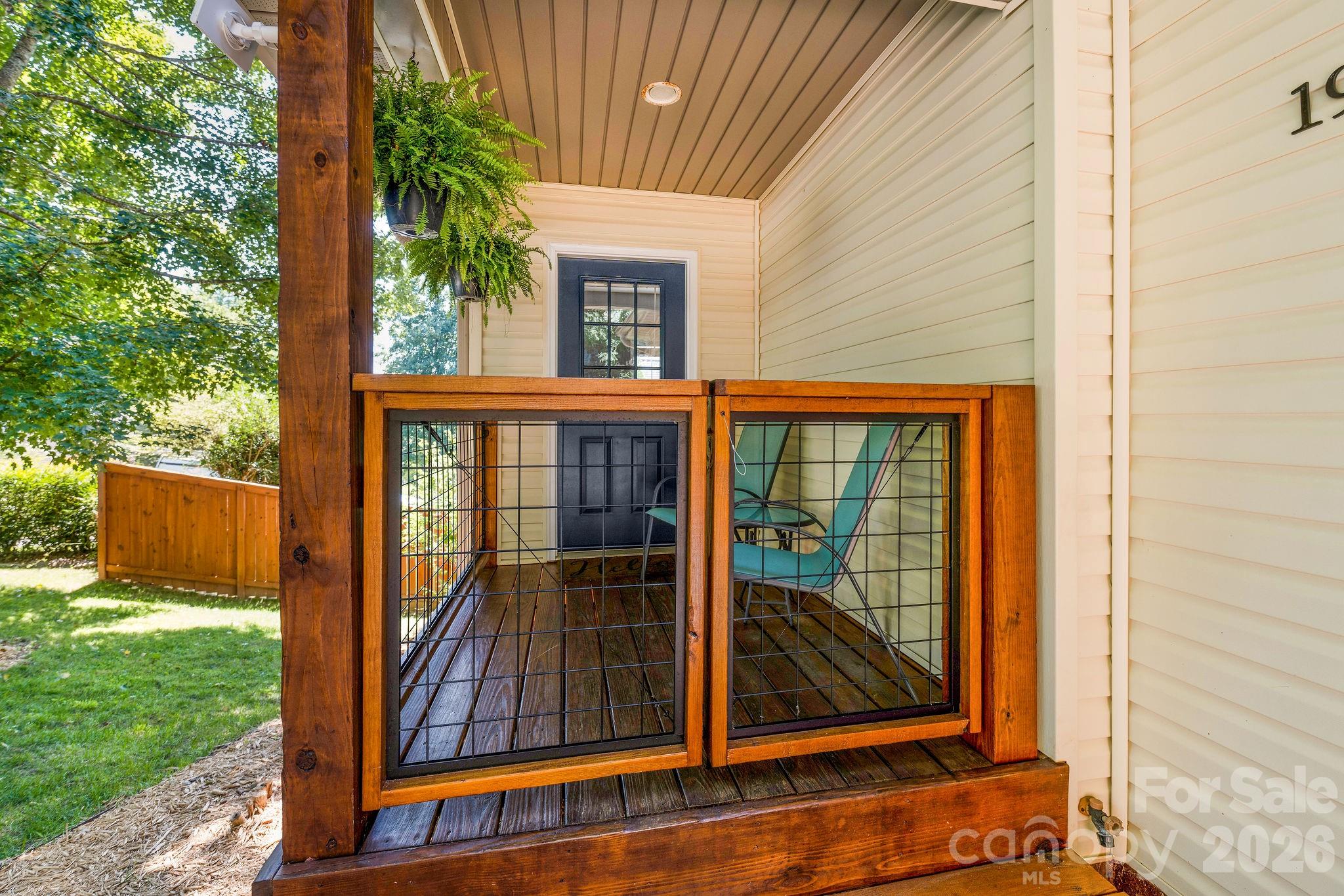 19 Oakcrest Place — Asheville