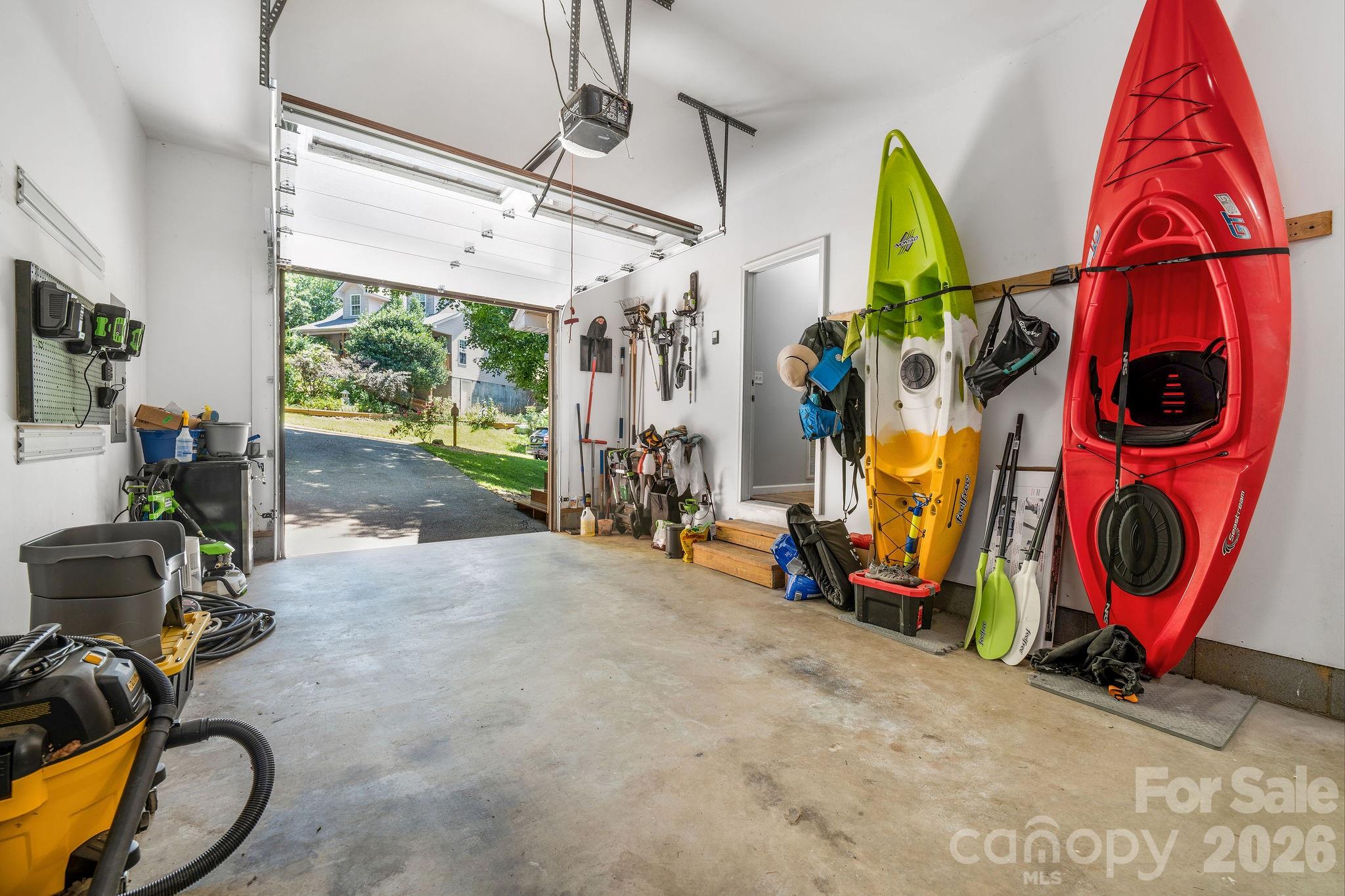 19 Oakcrest Place — Asheville