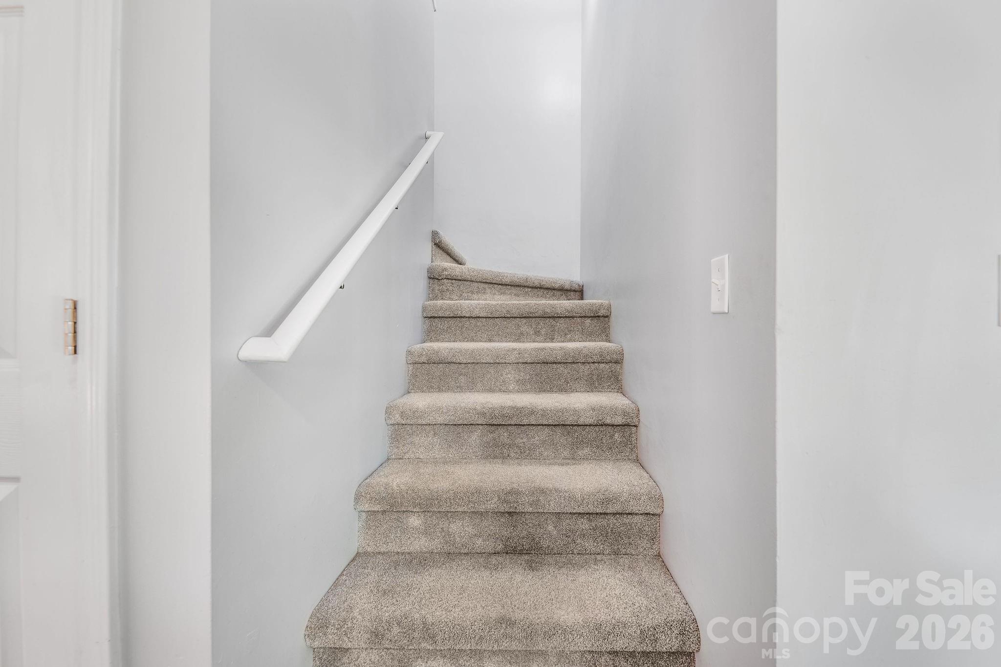 19 Oakcrest Place — Asheville