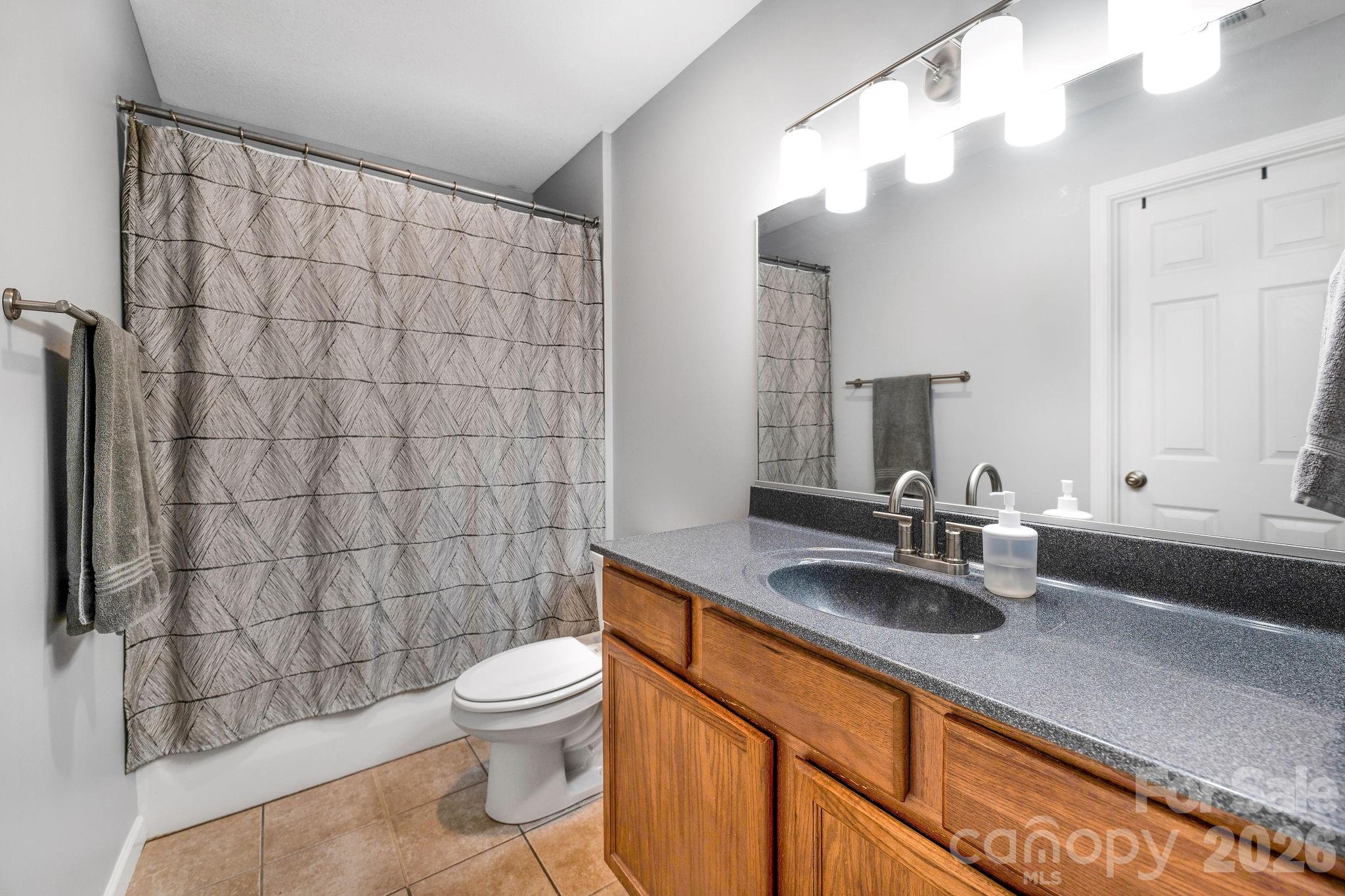 19 Oakcrest Place — Asheville