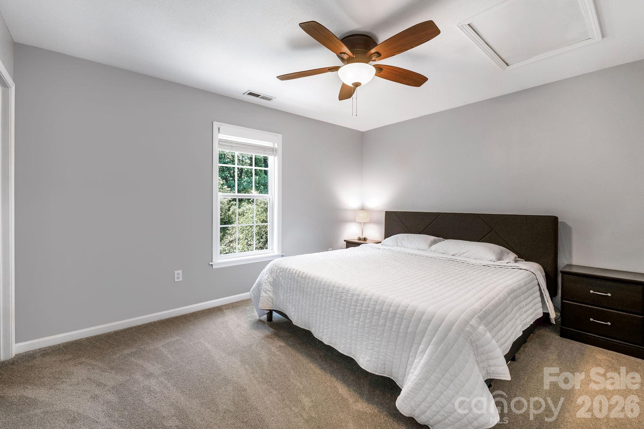 19 Oakcrest Place — Asheville