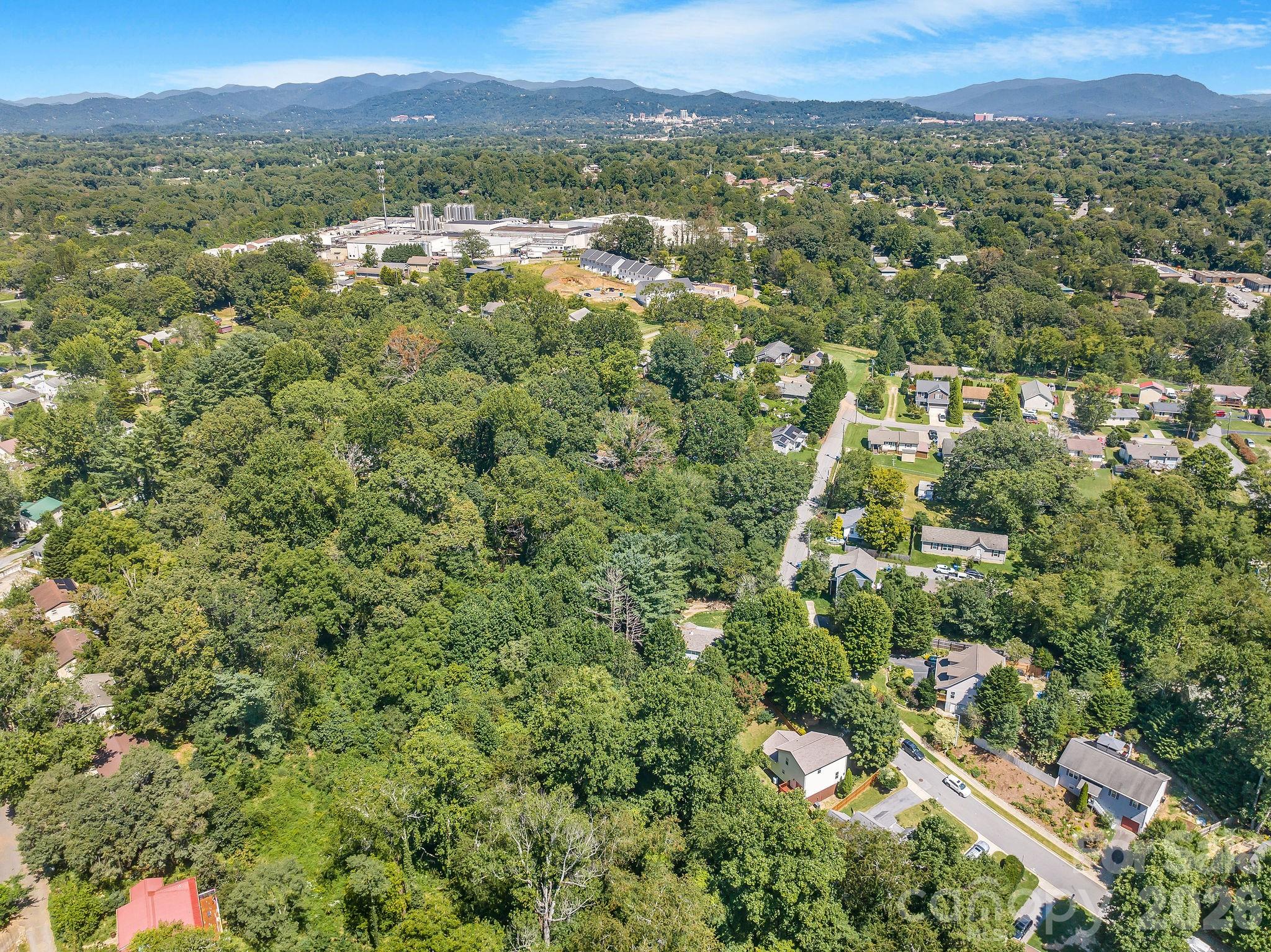 19 Oakcrest Place — Asheville