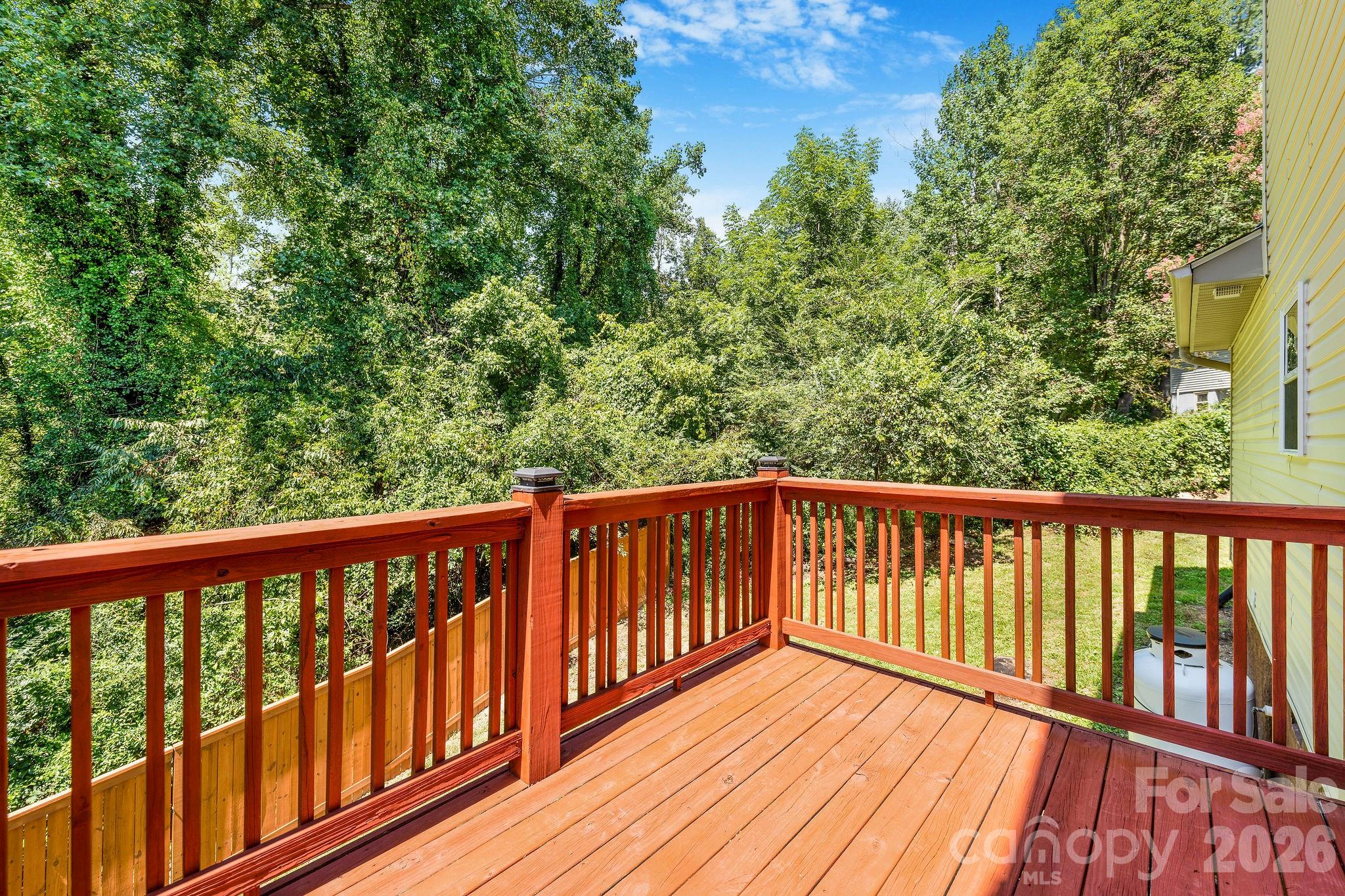 19 Oakcrest Place — Asheville