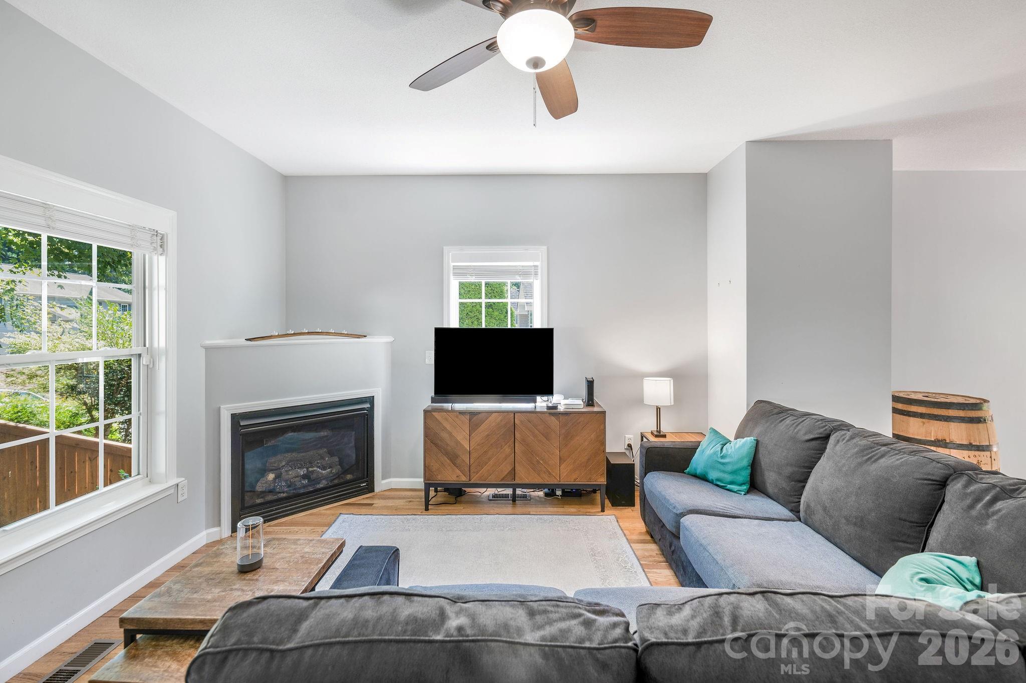 19 Oakcrest Place — Asheville