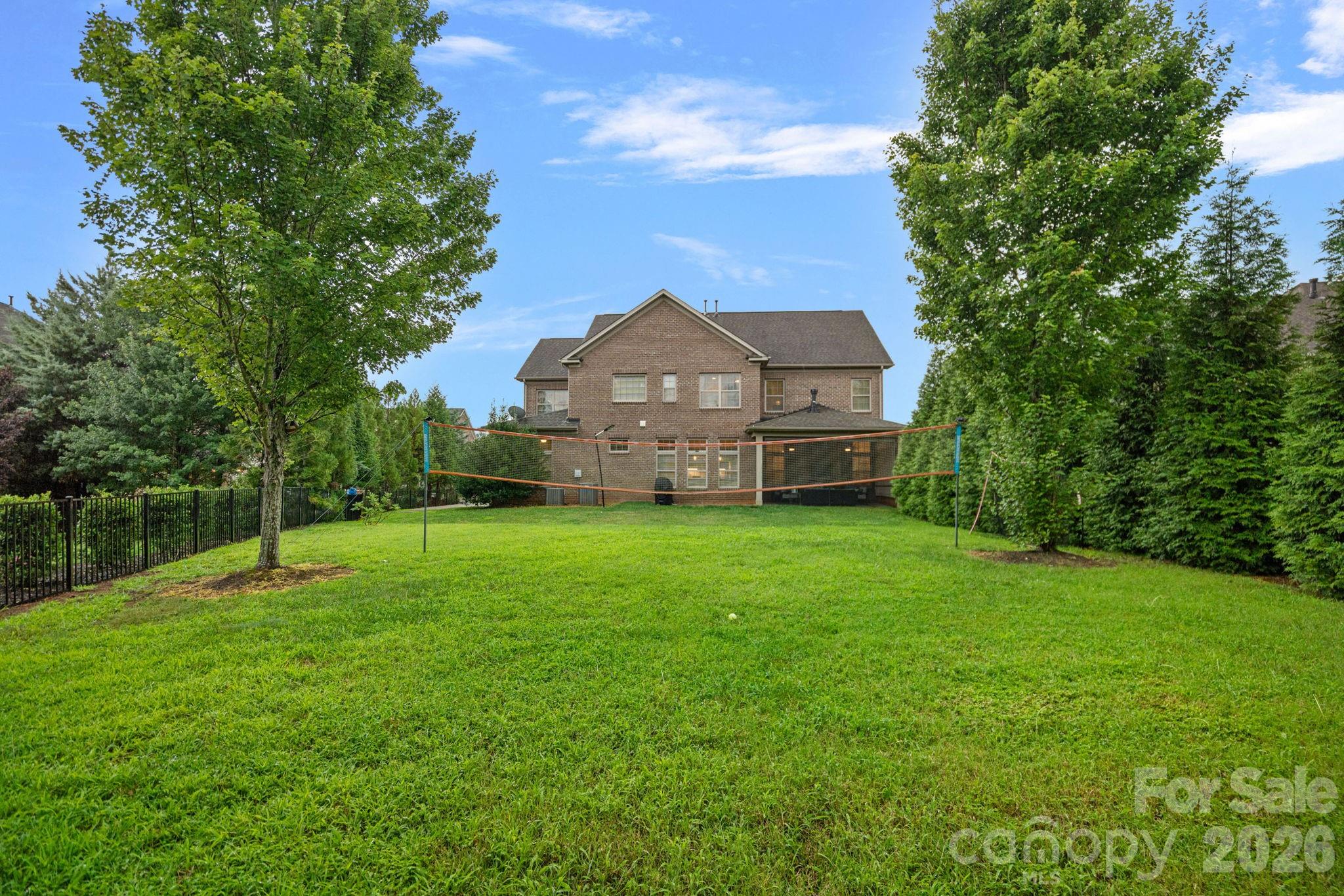 8211 Caesars Head Drive — Waxhaw