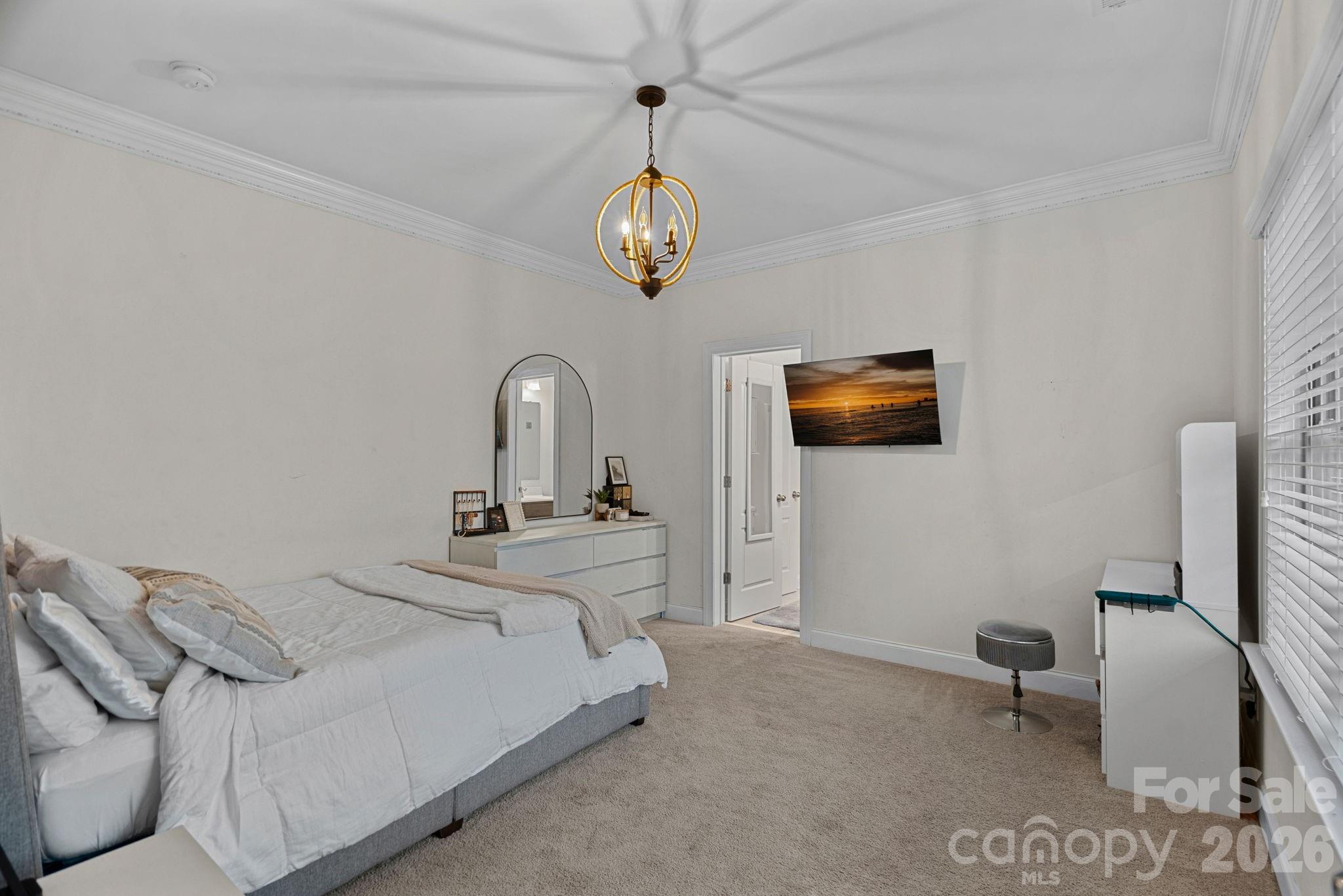8211 Caesars Head Drive — Waxhaw