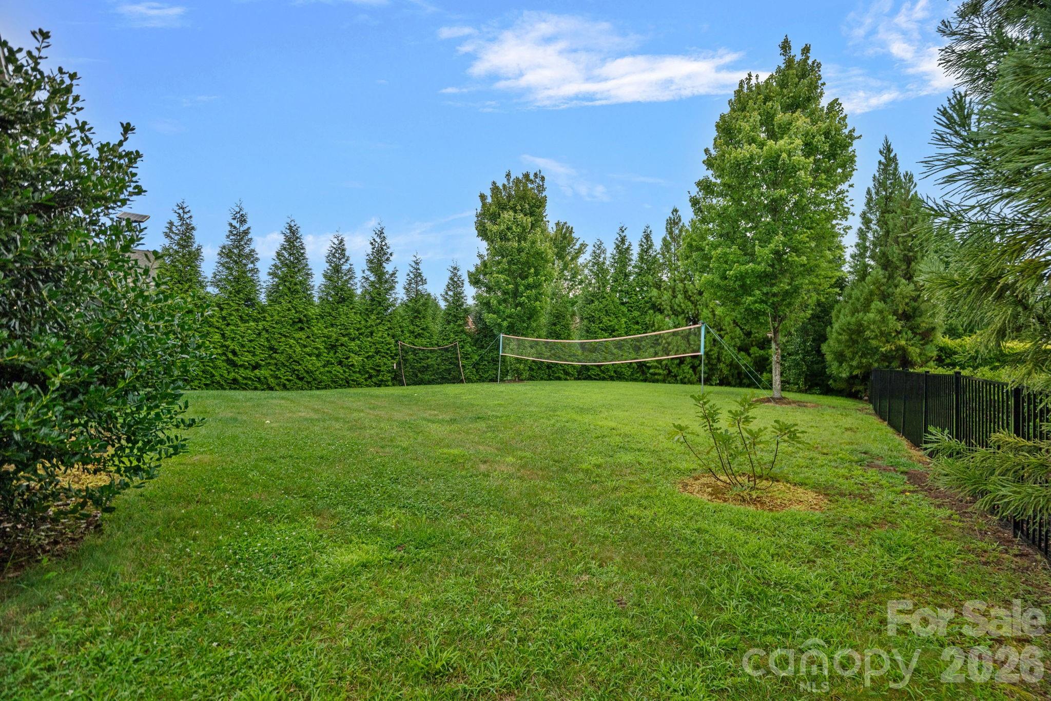 8211 Caesars Head Drive — Waxhaw