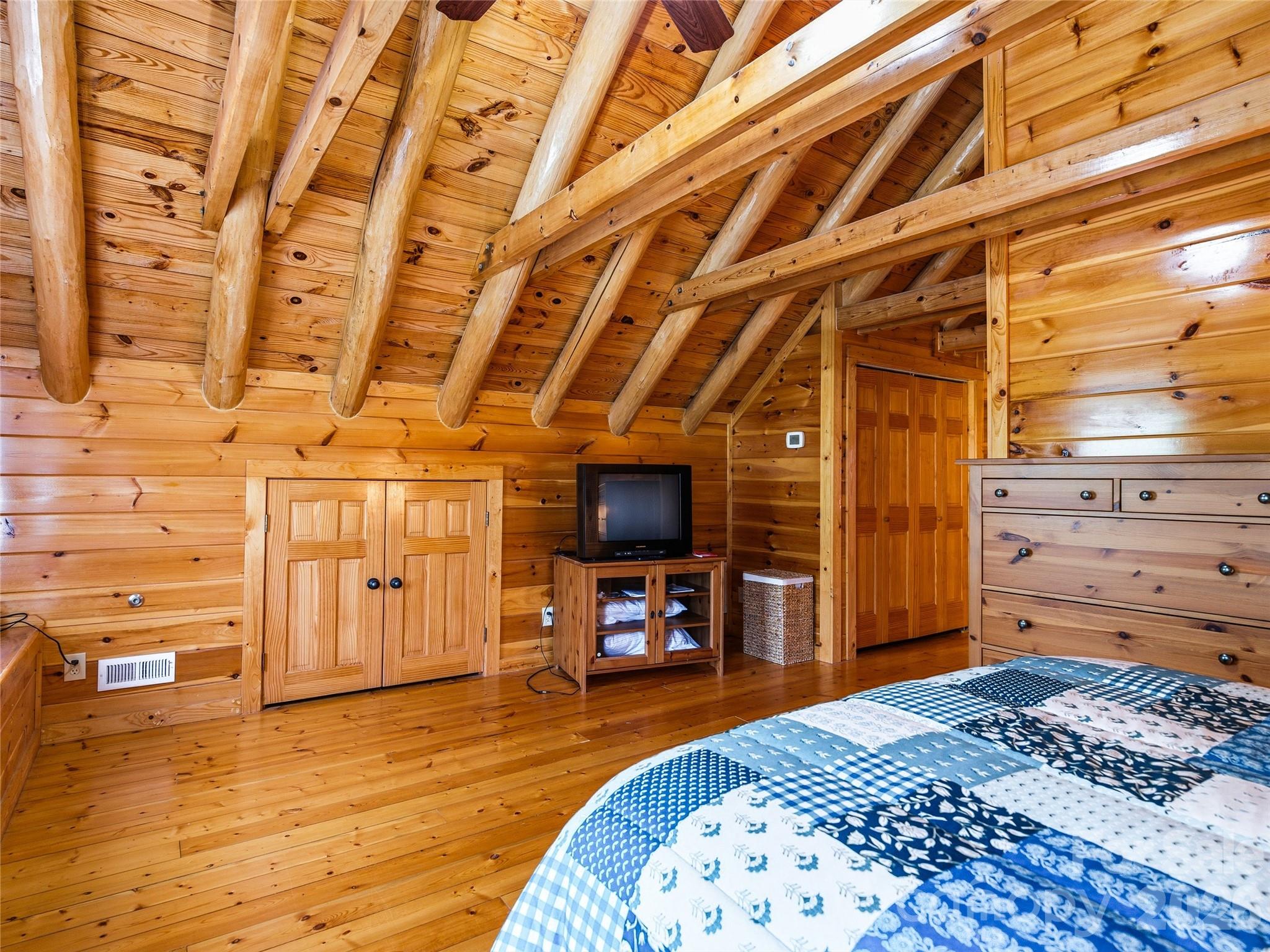 226 High Top Mountain Road — Leicester
