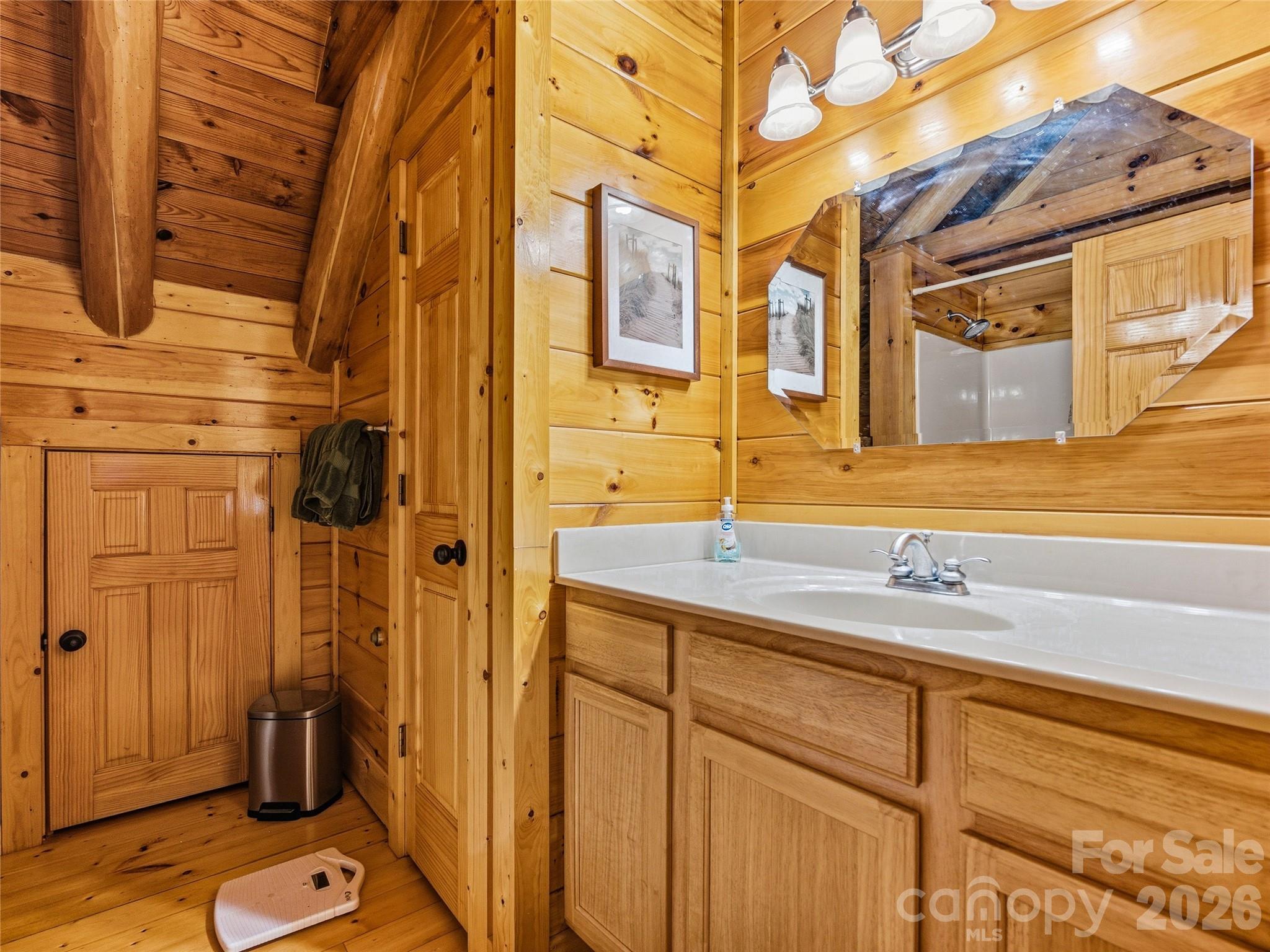226 High Top Mountain Road — Leicester