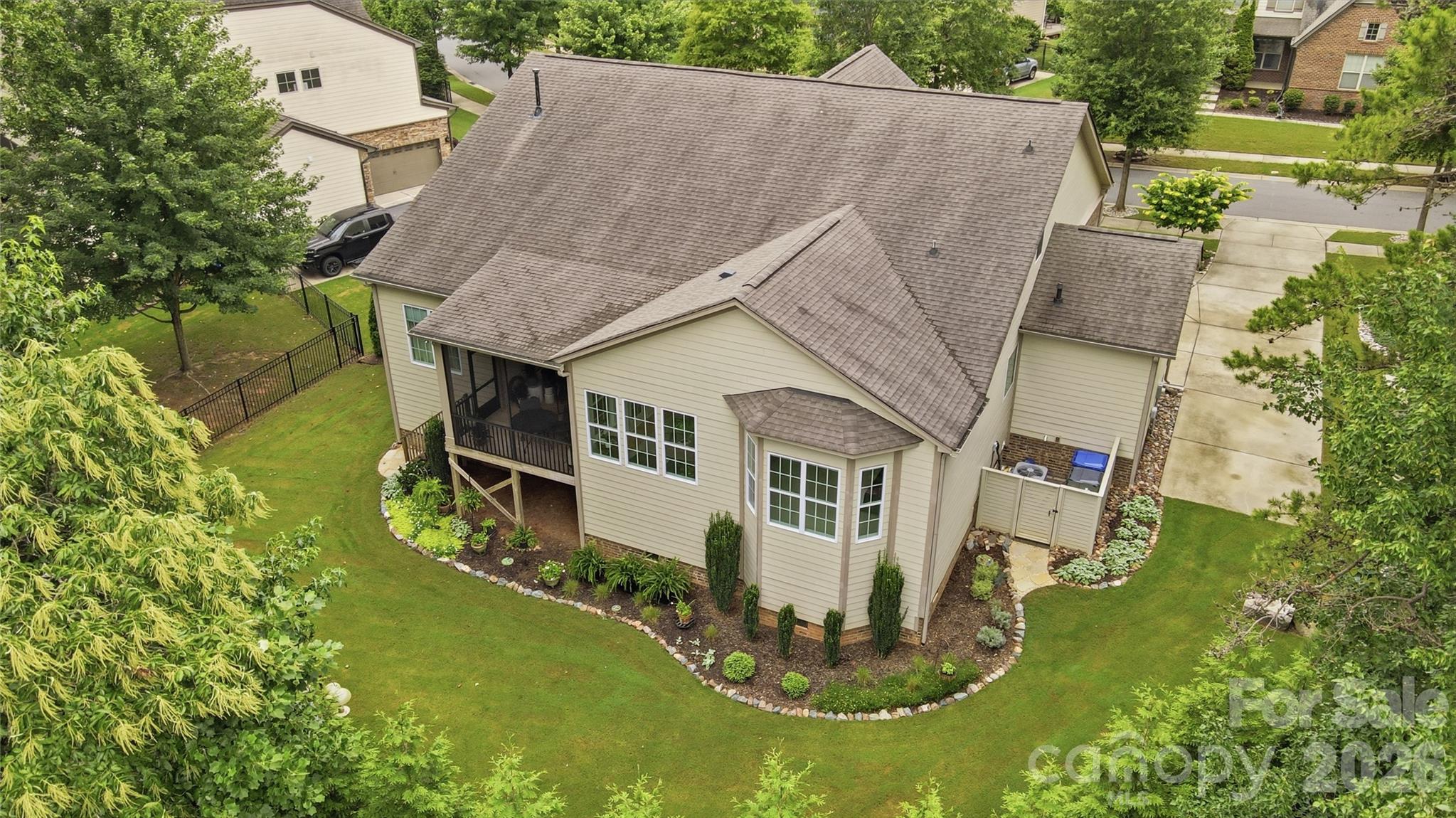 7717 Coalcliff Drive — Huntersville