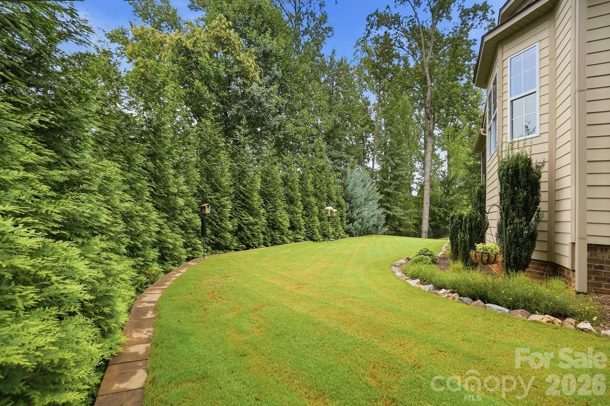7717 Coalcliff Drive — Huntersville