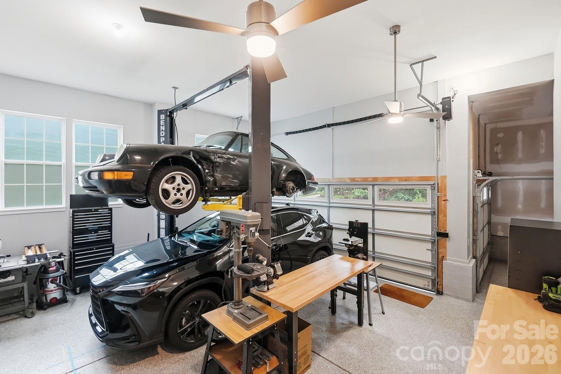 7717 Coalcliff Drive — Huntersville