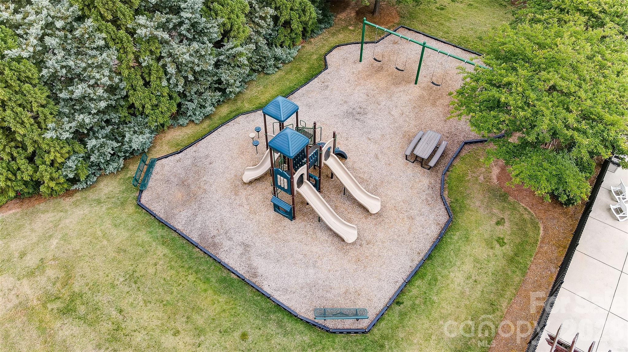 7717 Coalcliff Drive — Huntersville