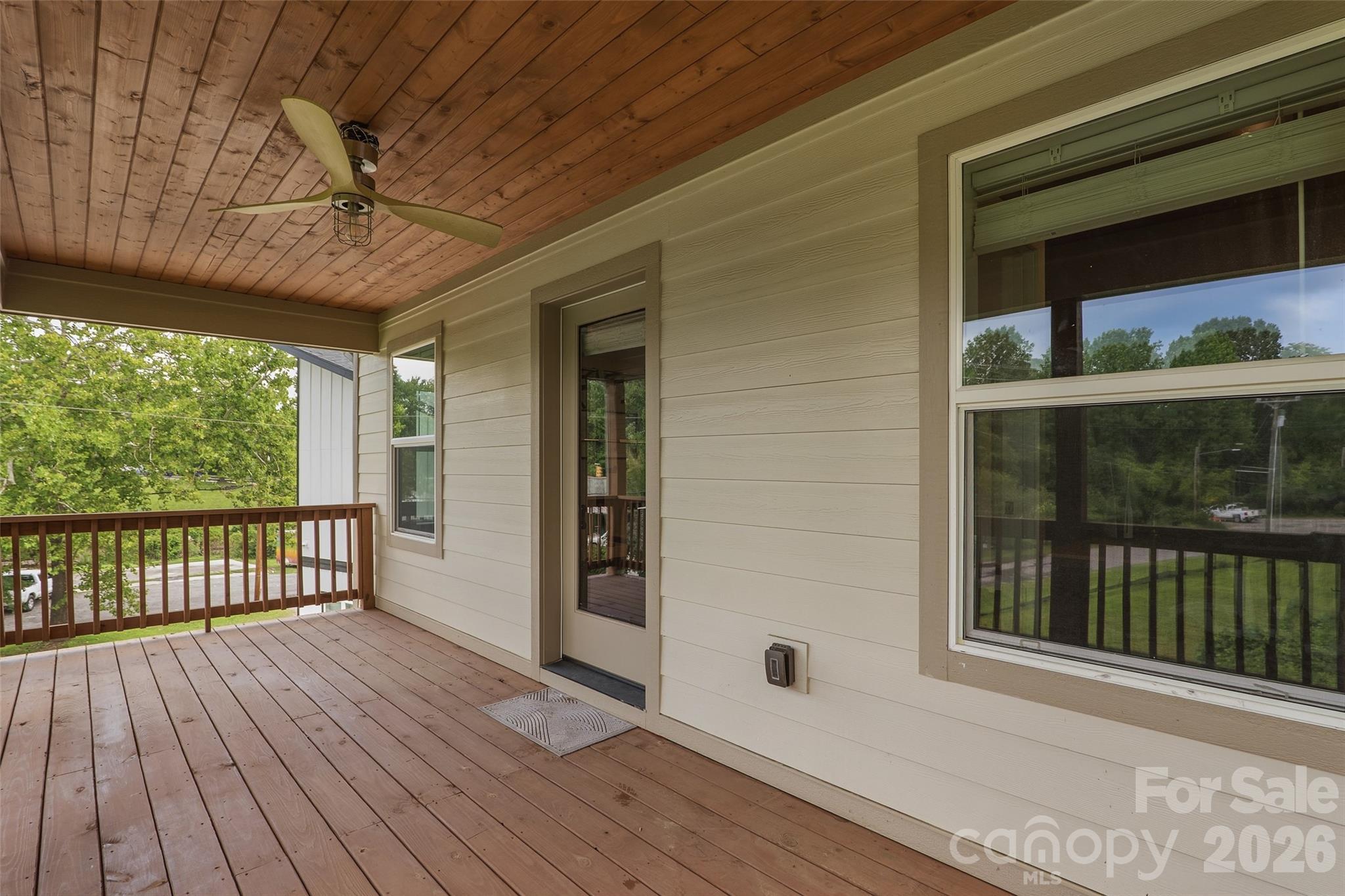 9 Hilldale Road — Asheville