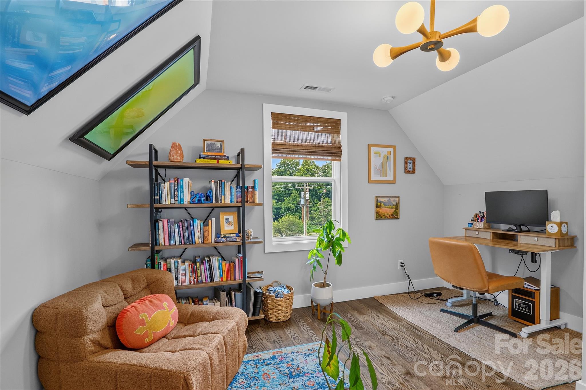 9 Hilldale Road — Asheville