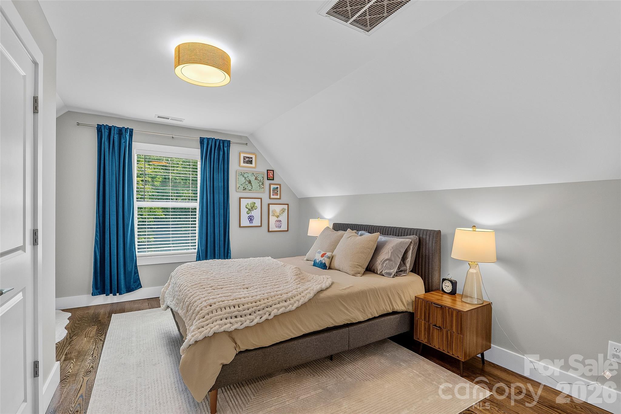 9 Hilldale Road — Asheville