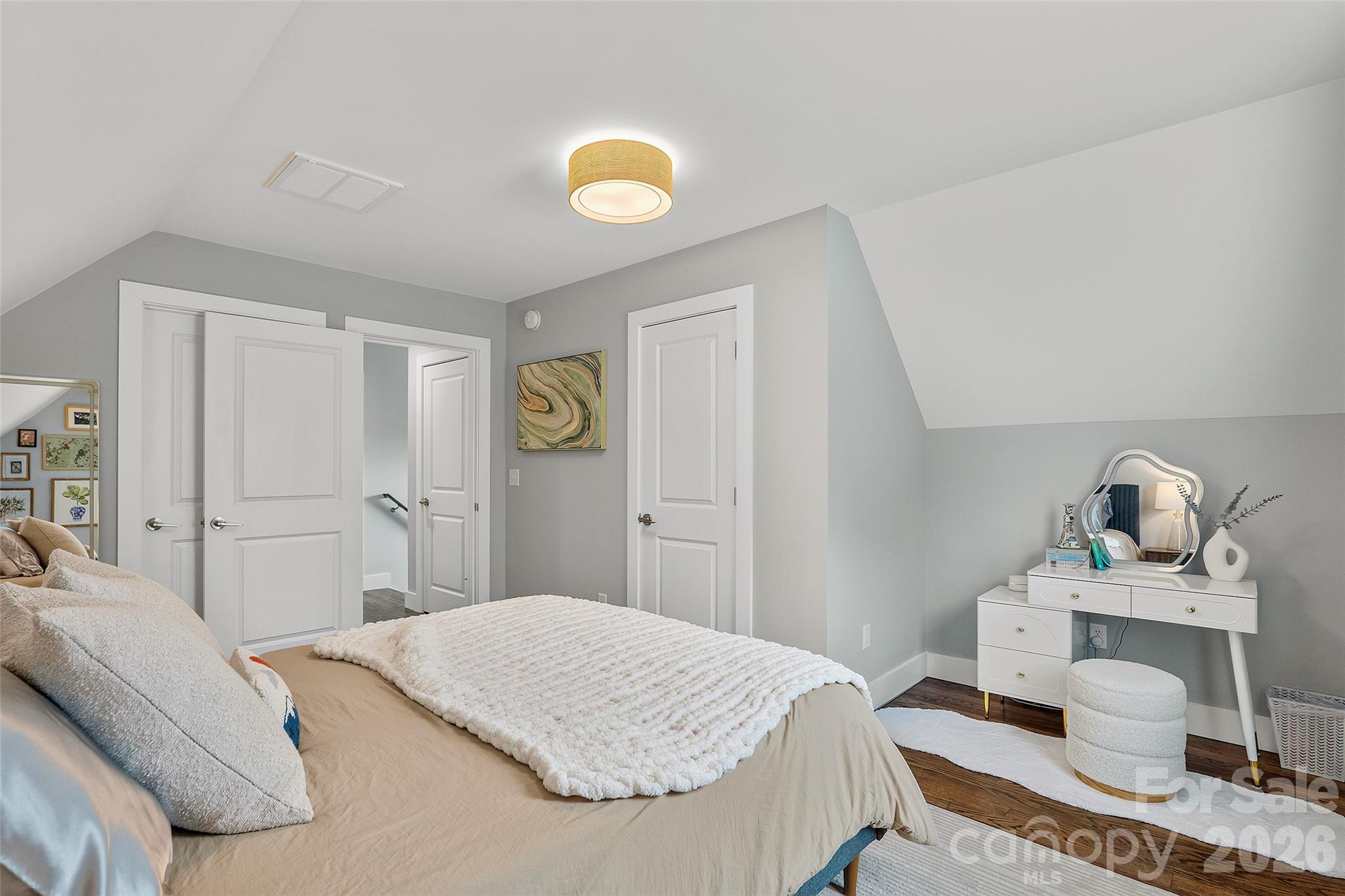 9 Hilldale Road — Asheville
