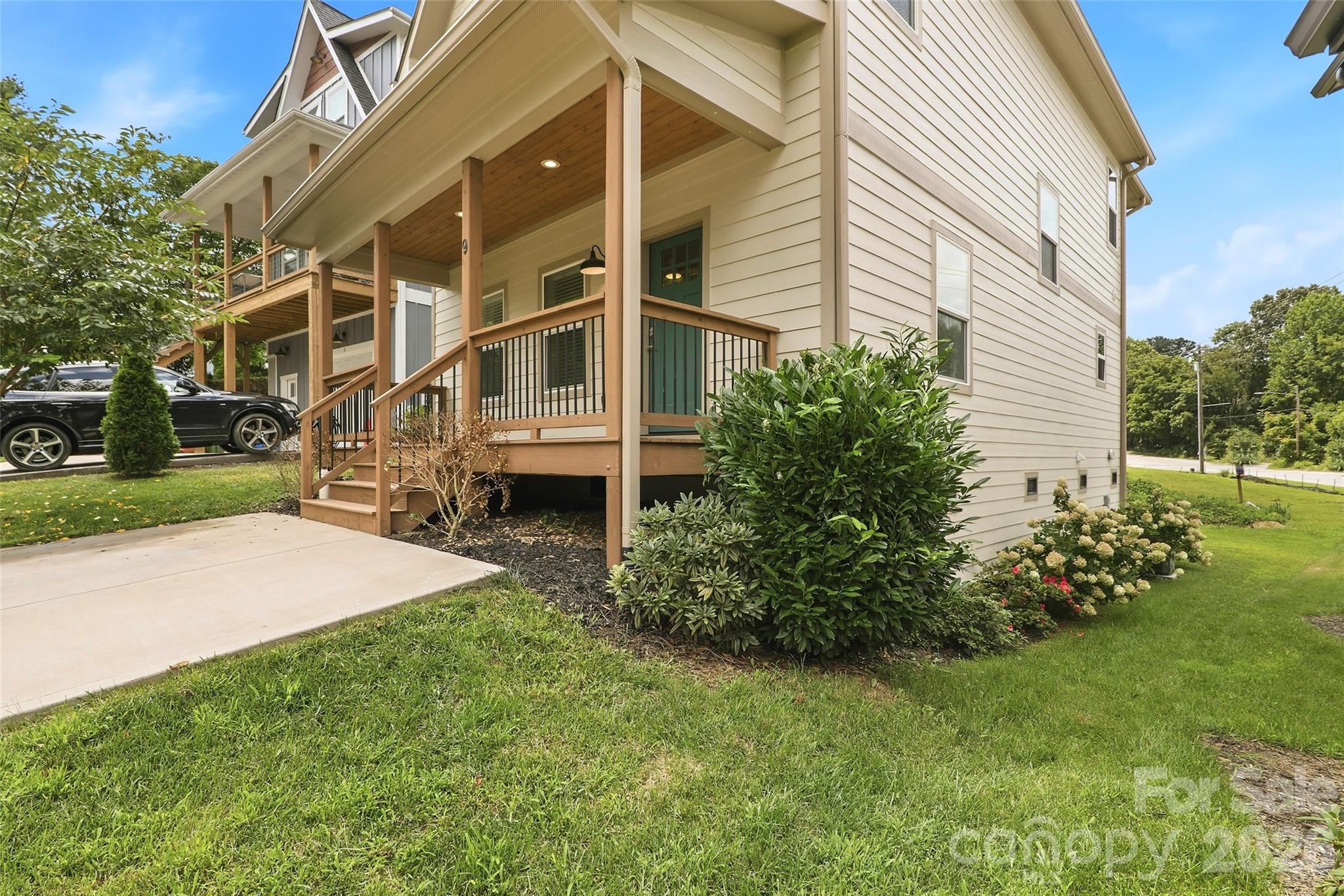 9 Hilldale Road — Asheville
