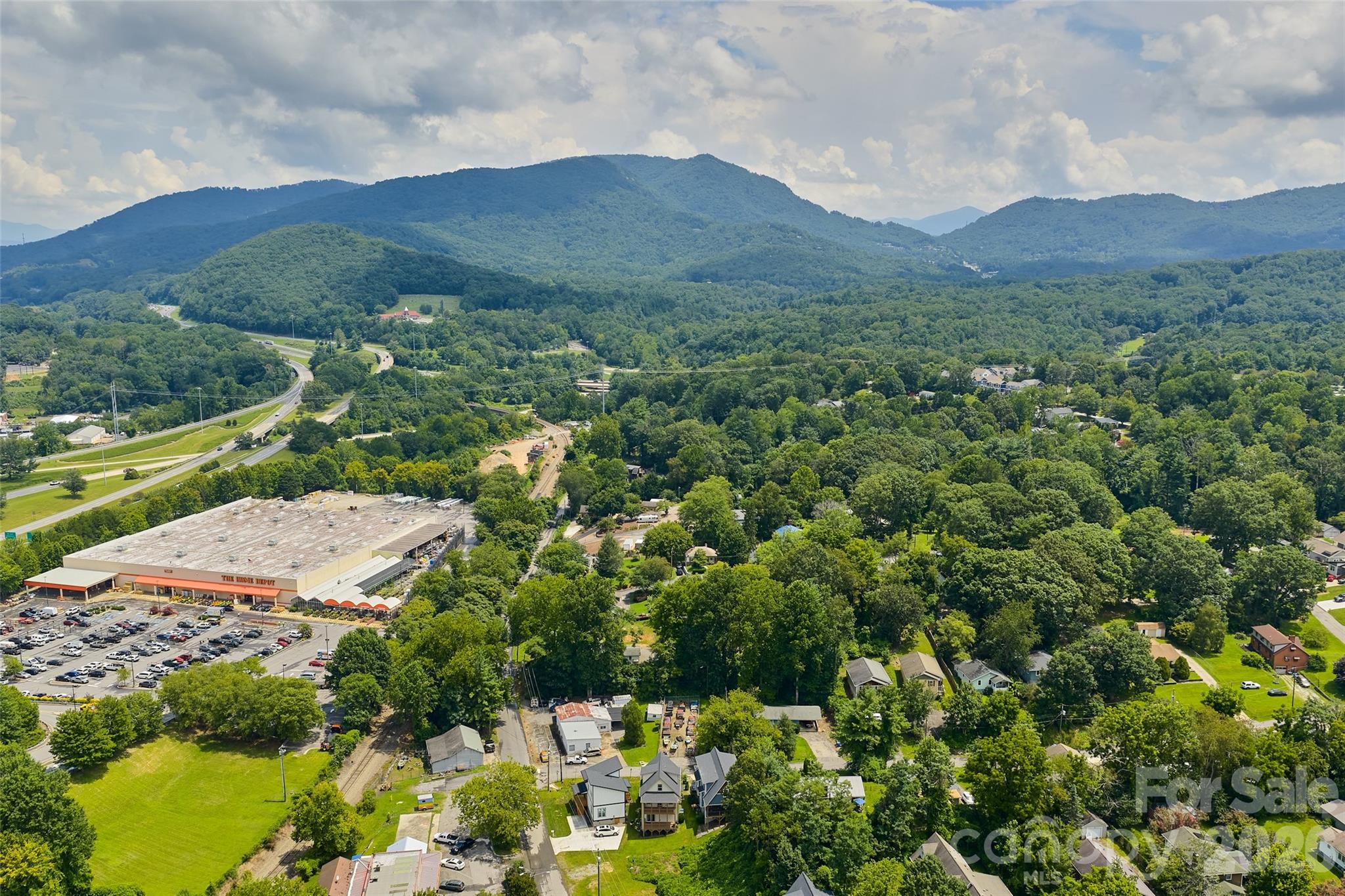 9 Hilldale Road — Asheville