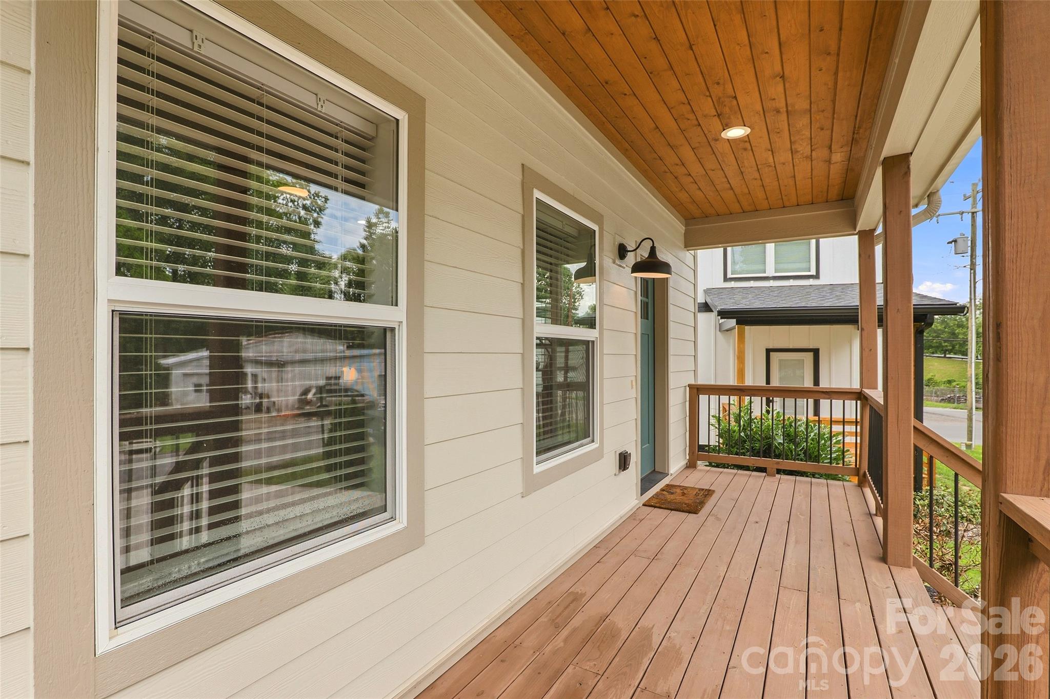 9 Hilldale Road — Asheville