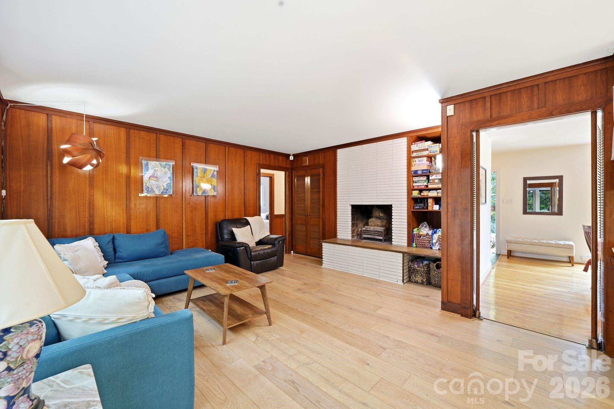 515 Dogwood Lane — Belmont