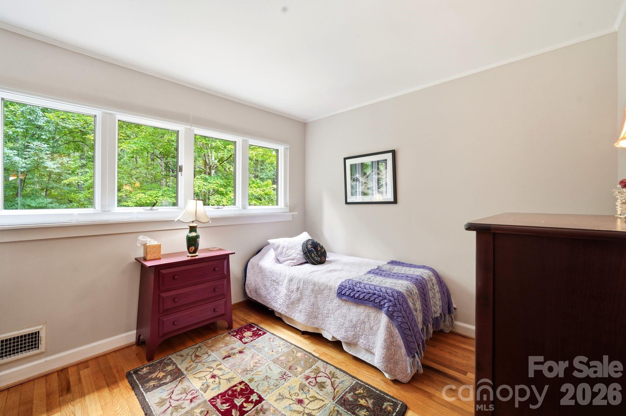 515 Dogwood Lane — Belmont