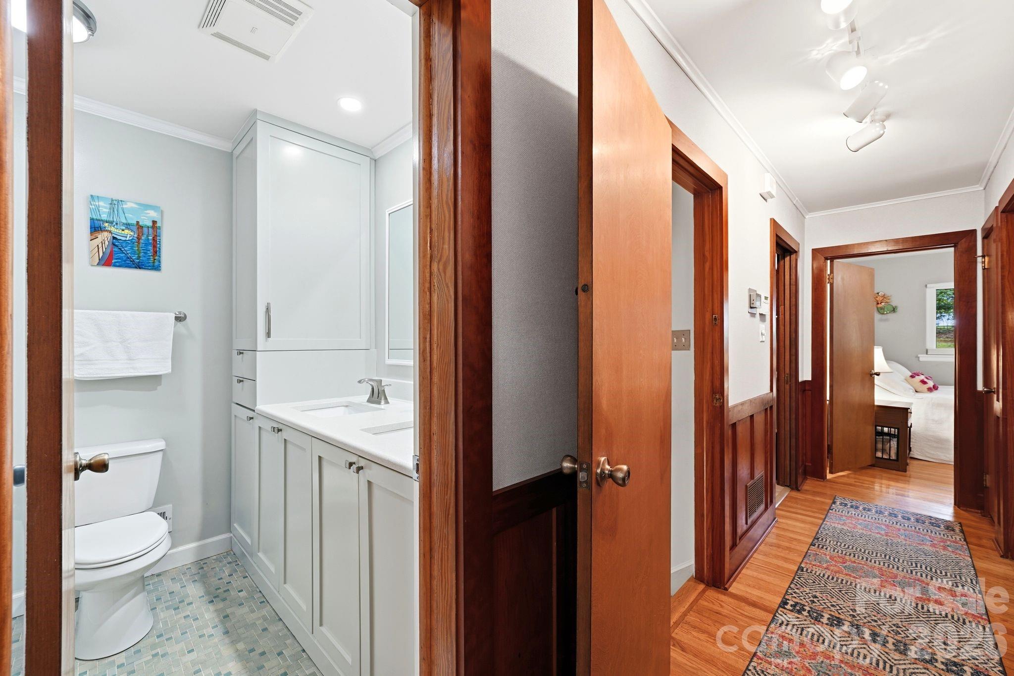 515 Dogwood Lane — Belmont