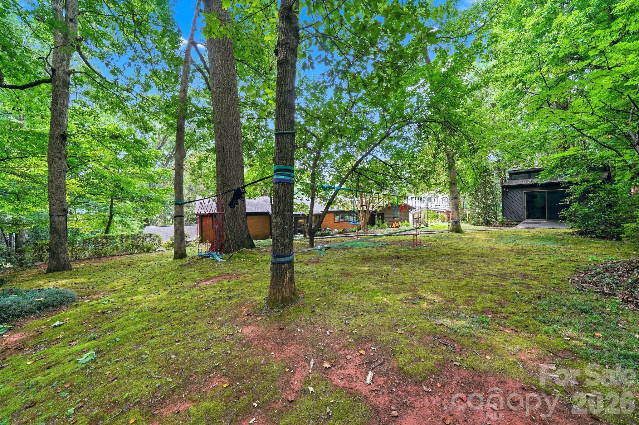 515 Dogwood Lane — Belmont
