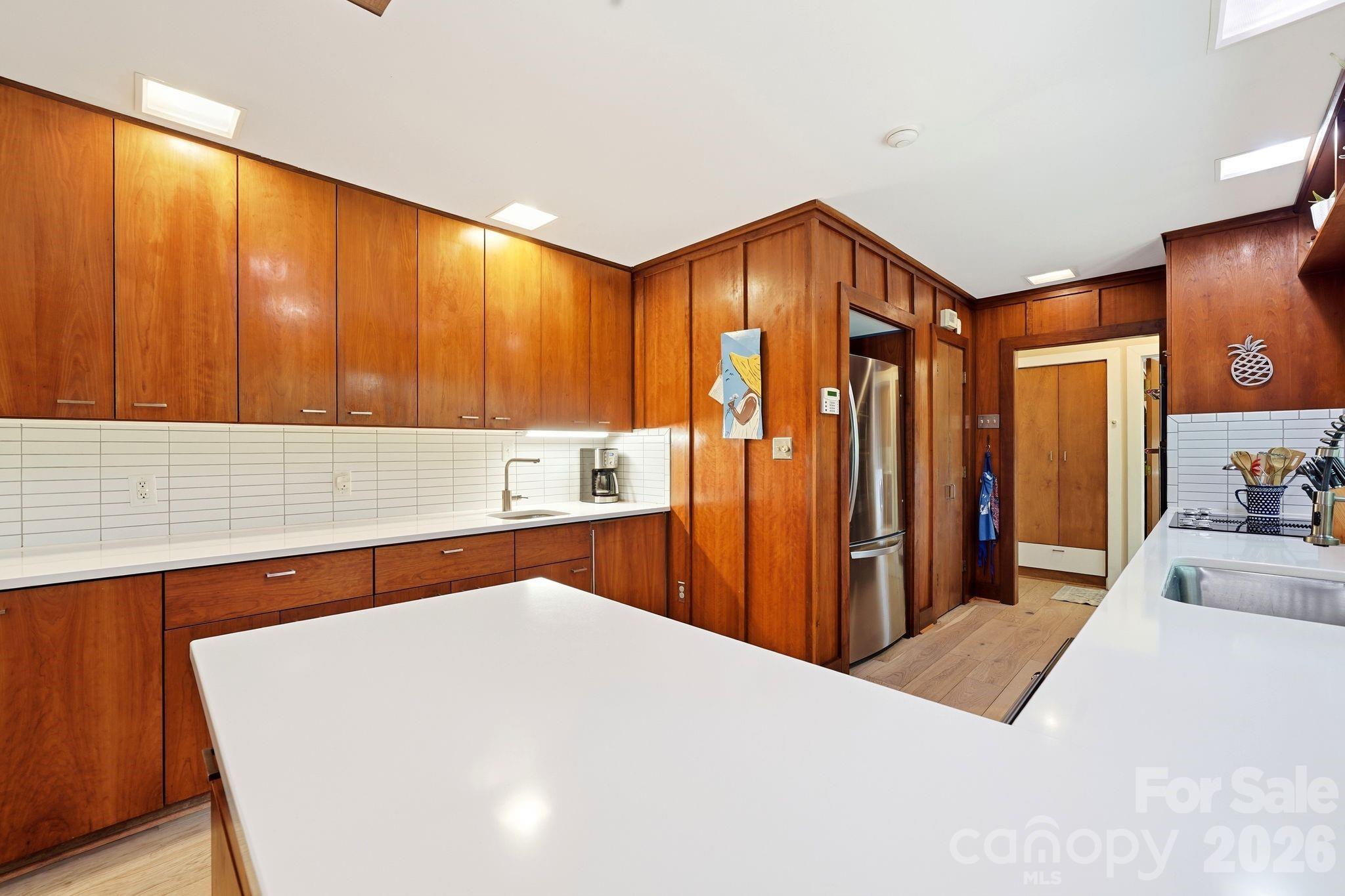 515 Dogwood Lane — Belmont