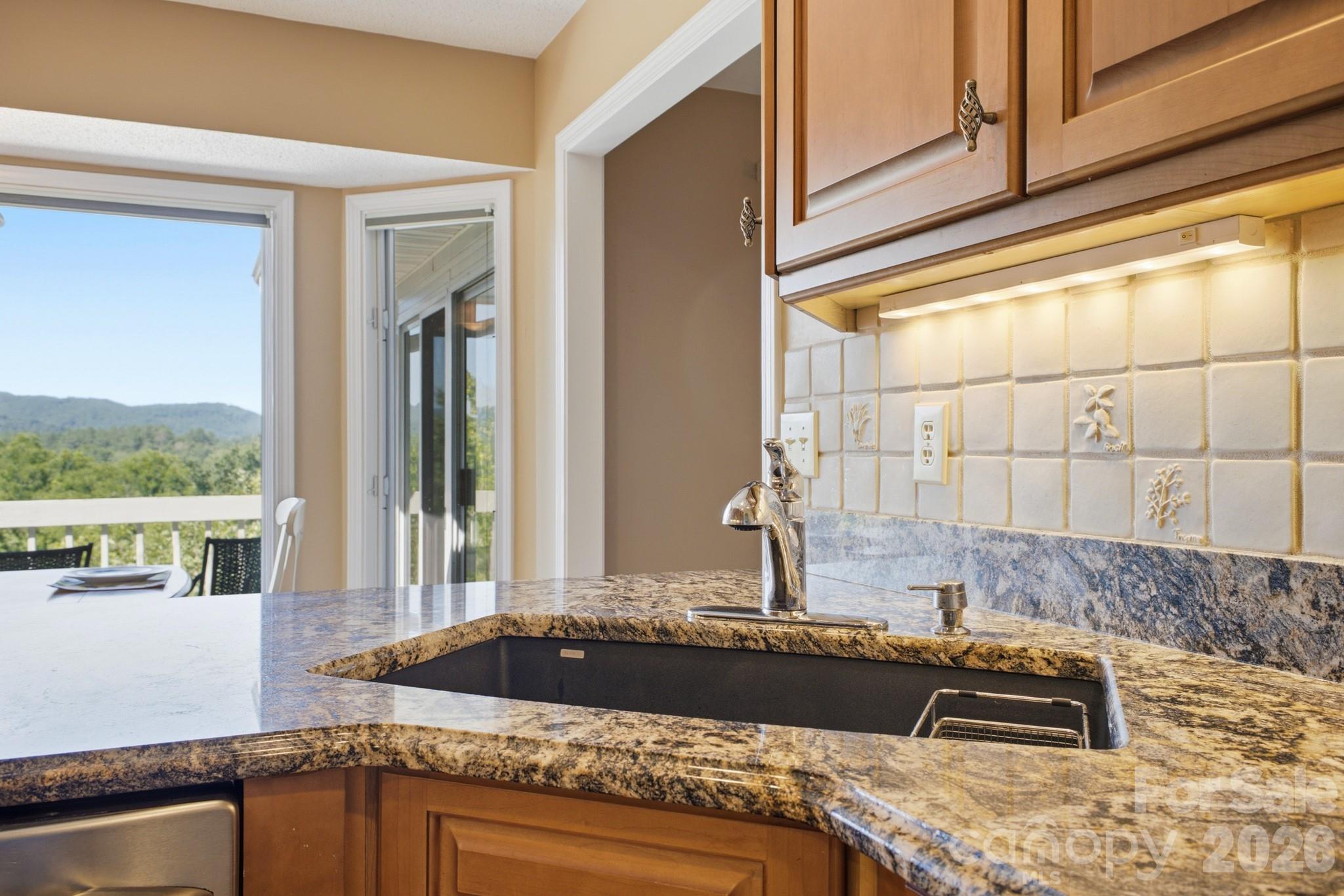 1870 Riverview Court — Hendersonville