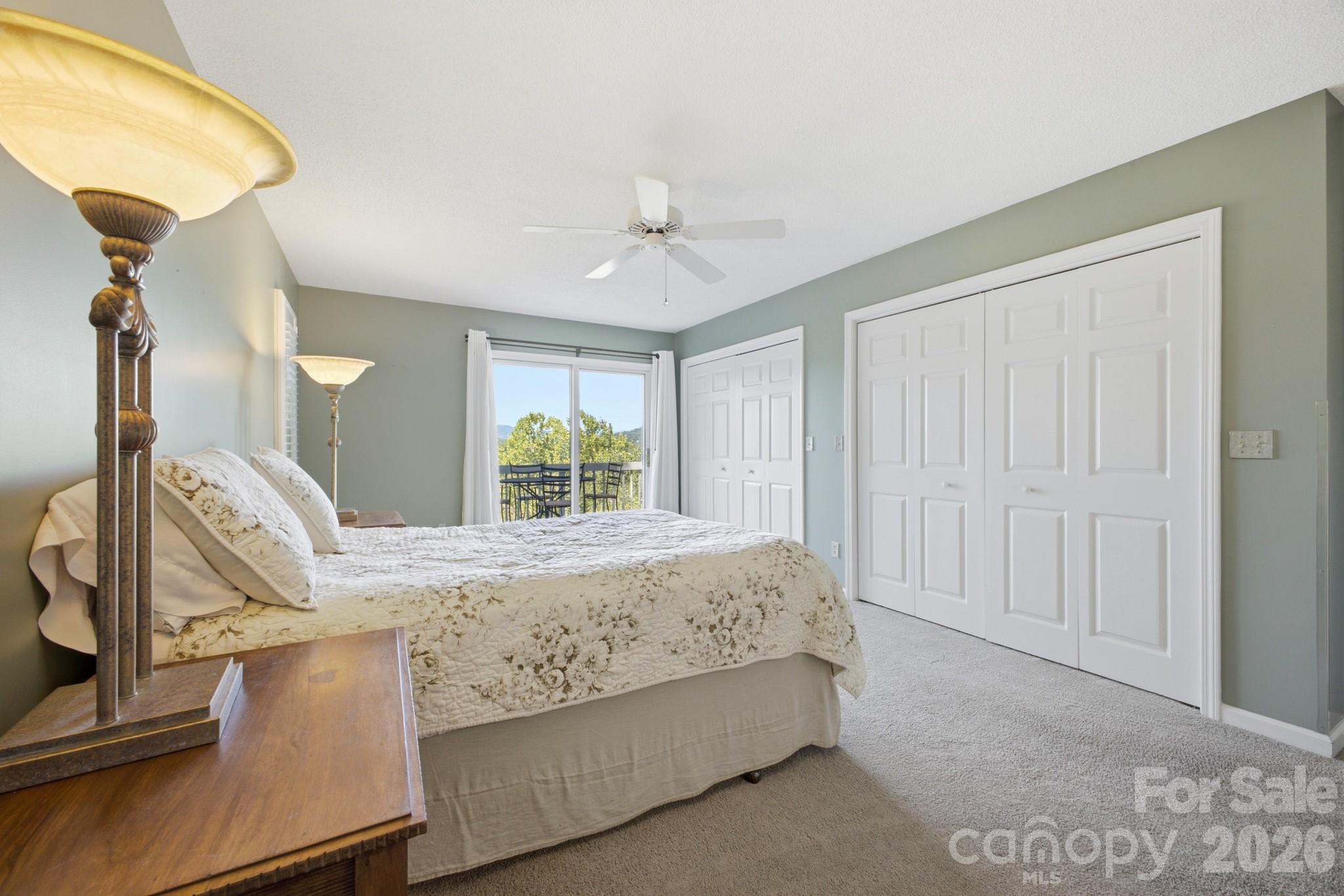 1870 Riverview Court — Hendersonville