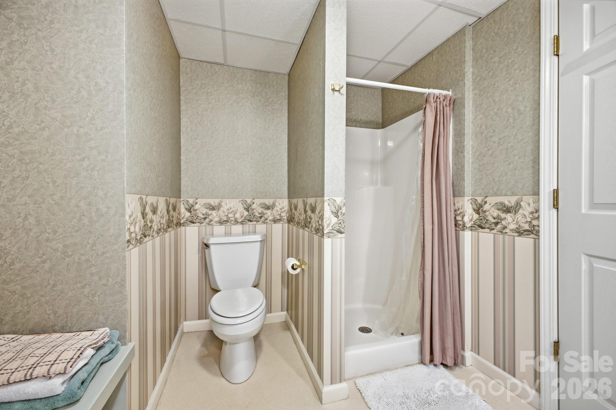 1870 Riverview Court — Hendersonville