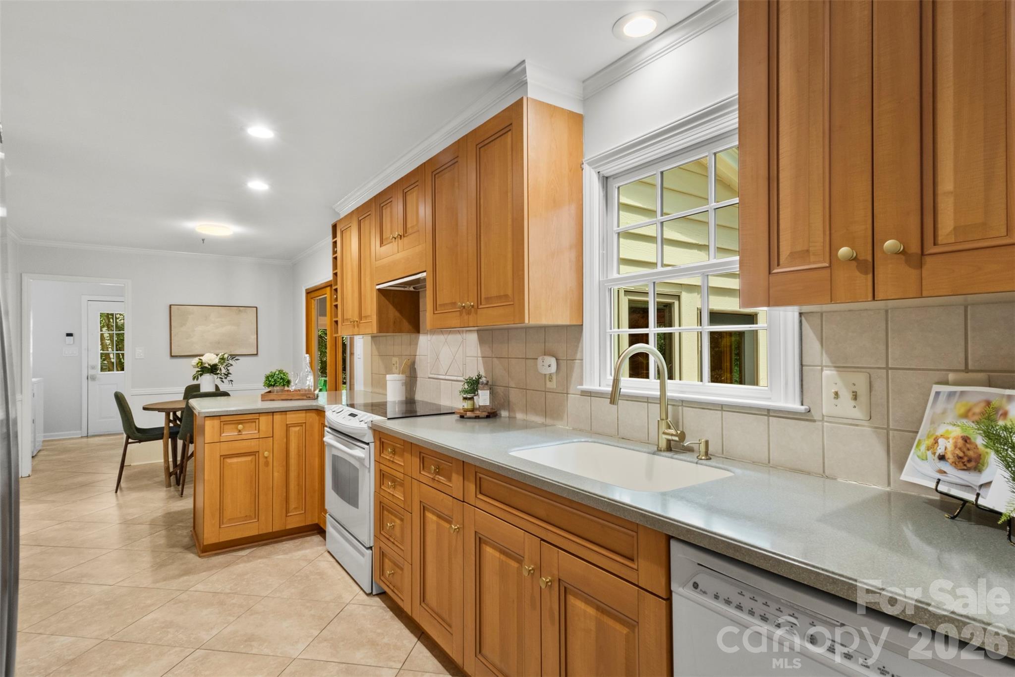 7721 Bradenton Drive — Charlotte
