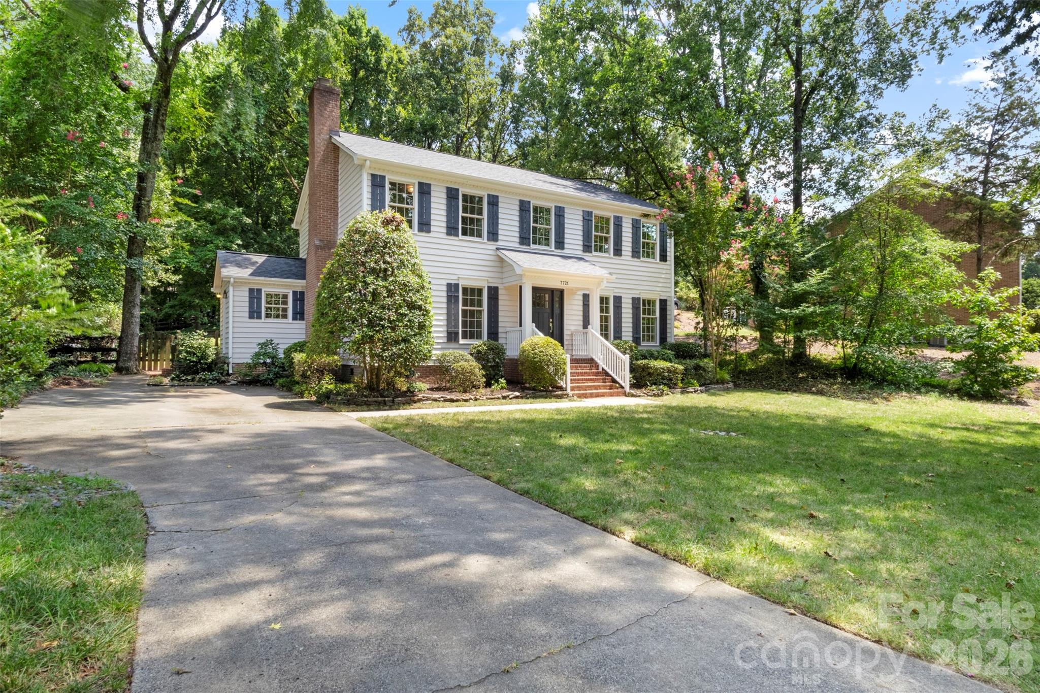 7721 Bradenton Drive — Charlotte