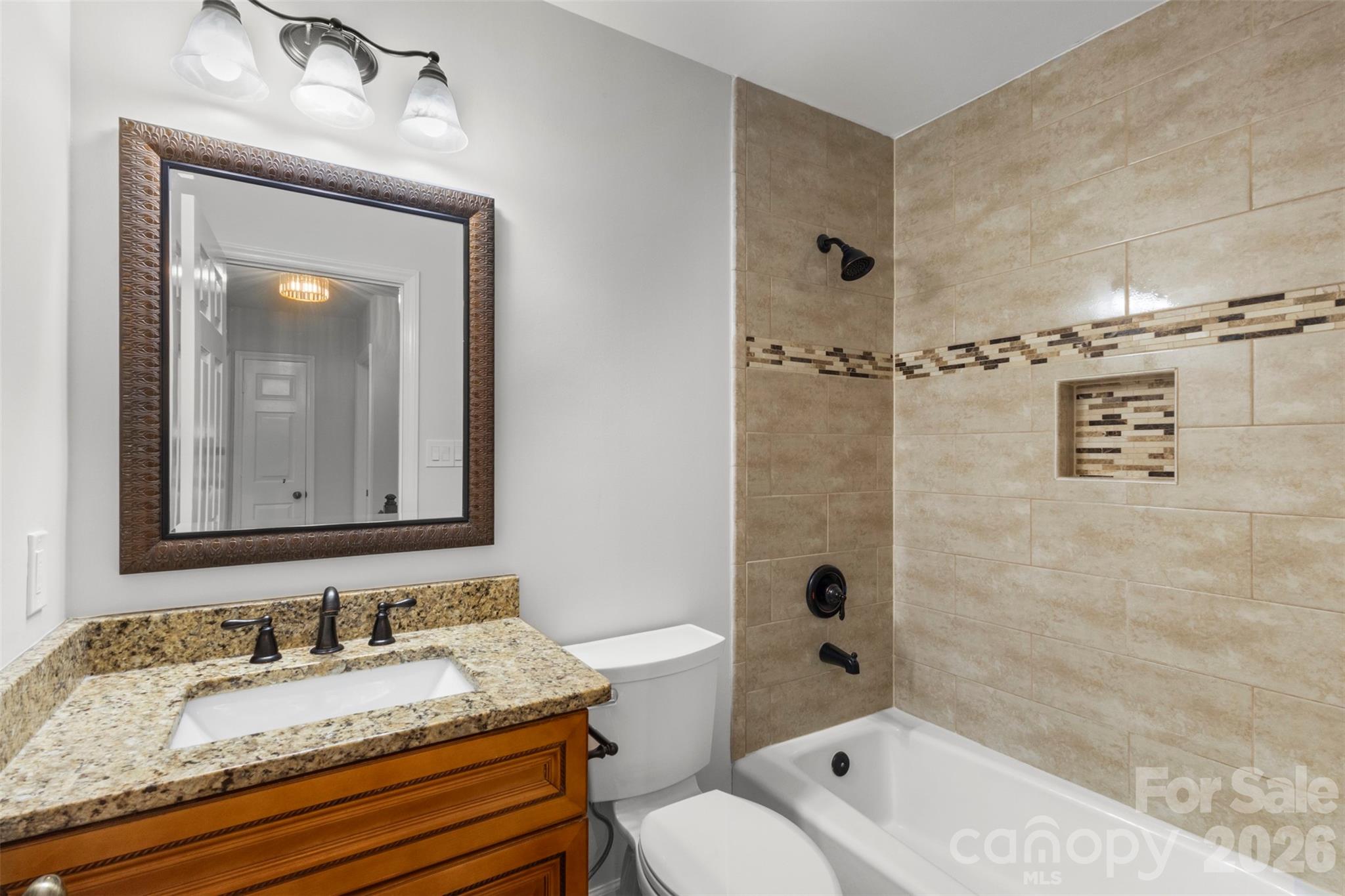 7721 Bradenton Drive — Charlotte