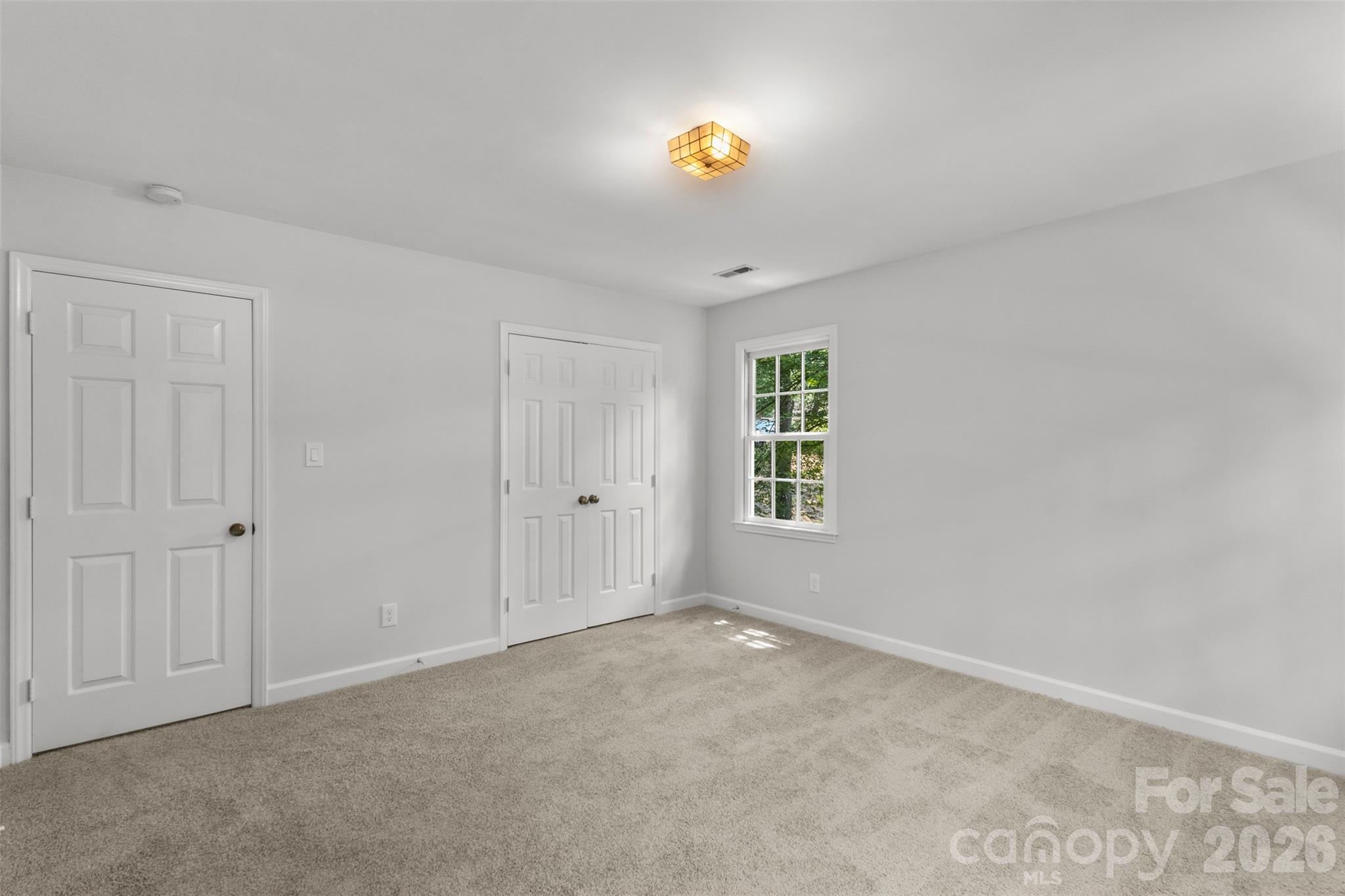 7721 Bradenton Drive — Charlotte