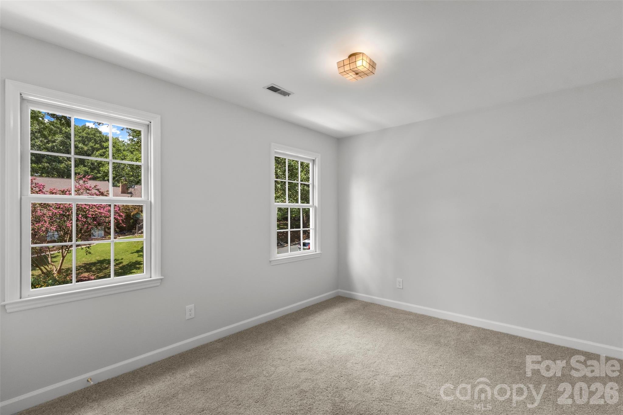 7721 Bradenton Drive — Charlotte