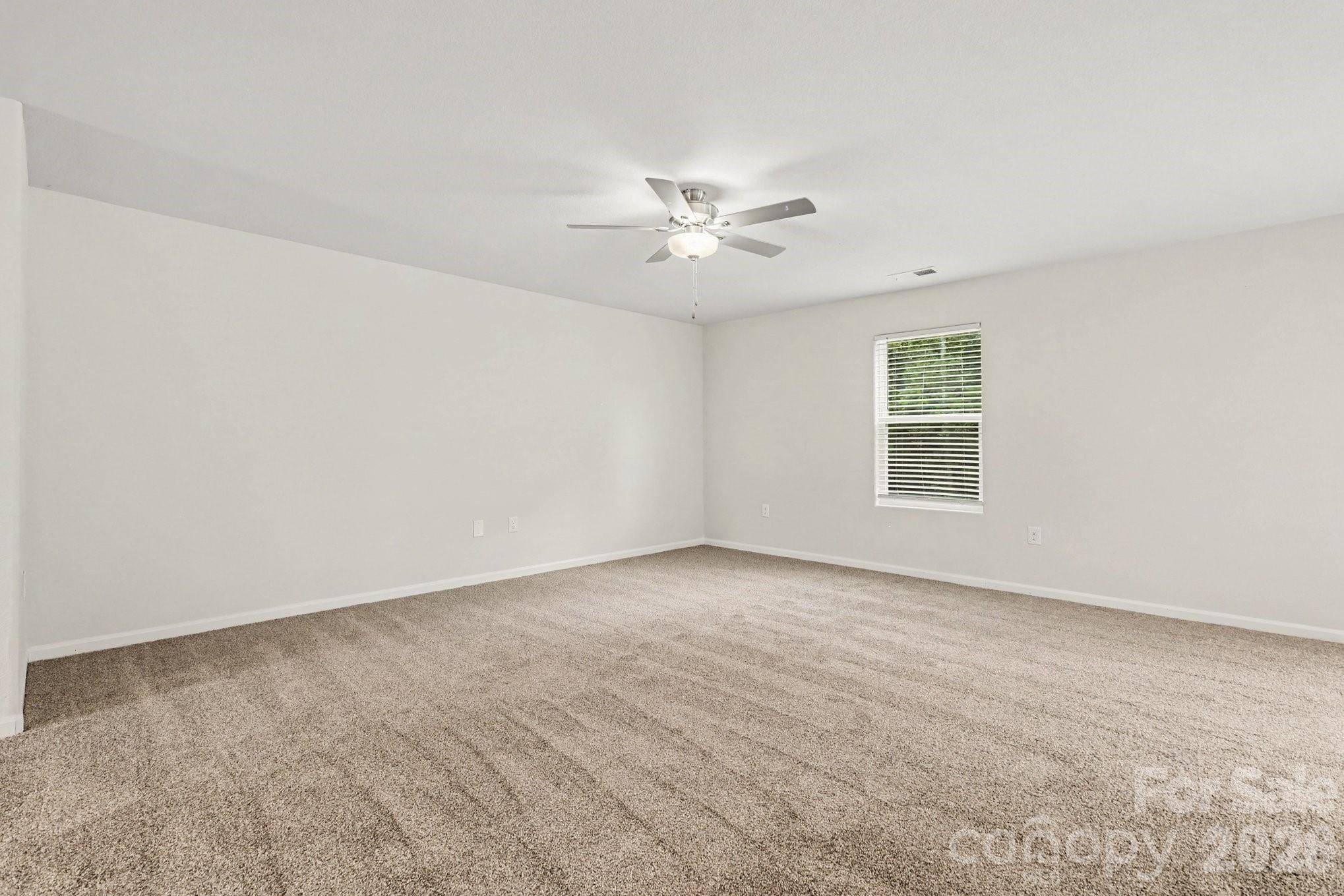 6032 Lowe Lane — Charlotte