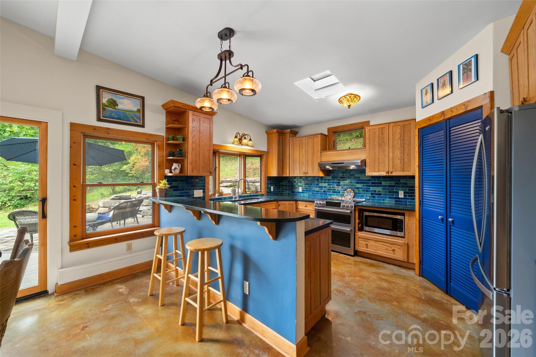 789 Morrow Branch Road — Leicester