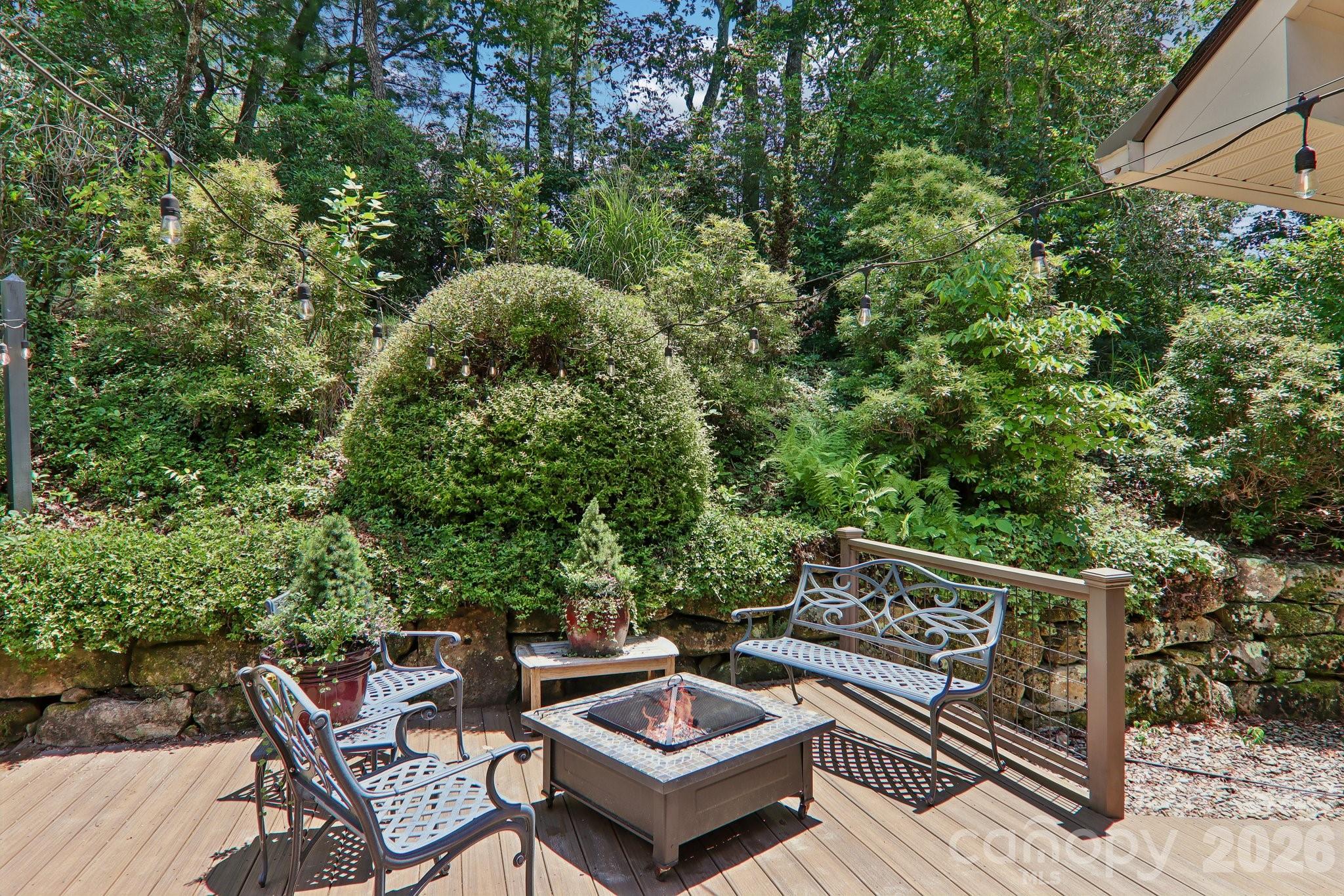 25 Arnie Drive — Etowah