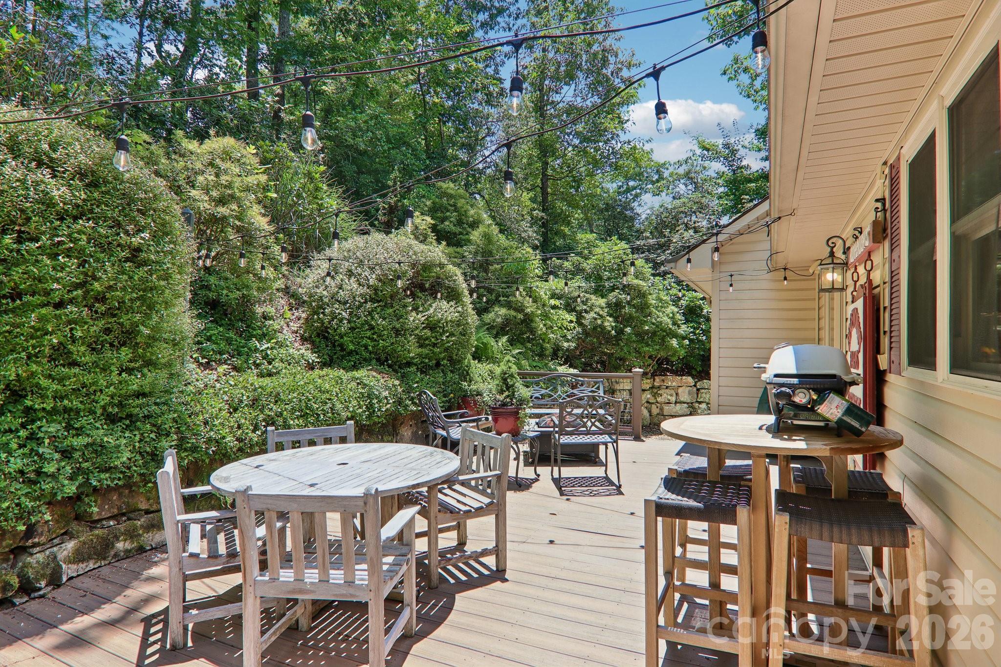 25 Arnie Drive — Etowah