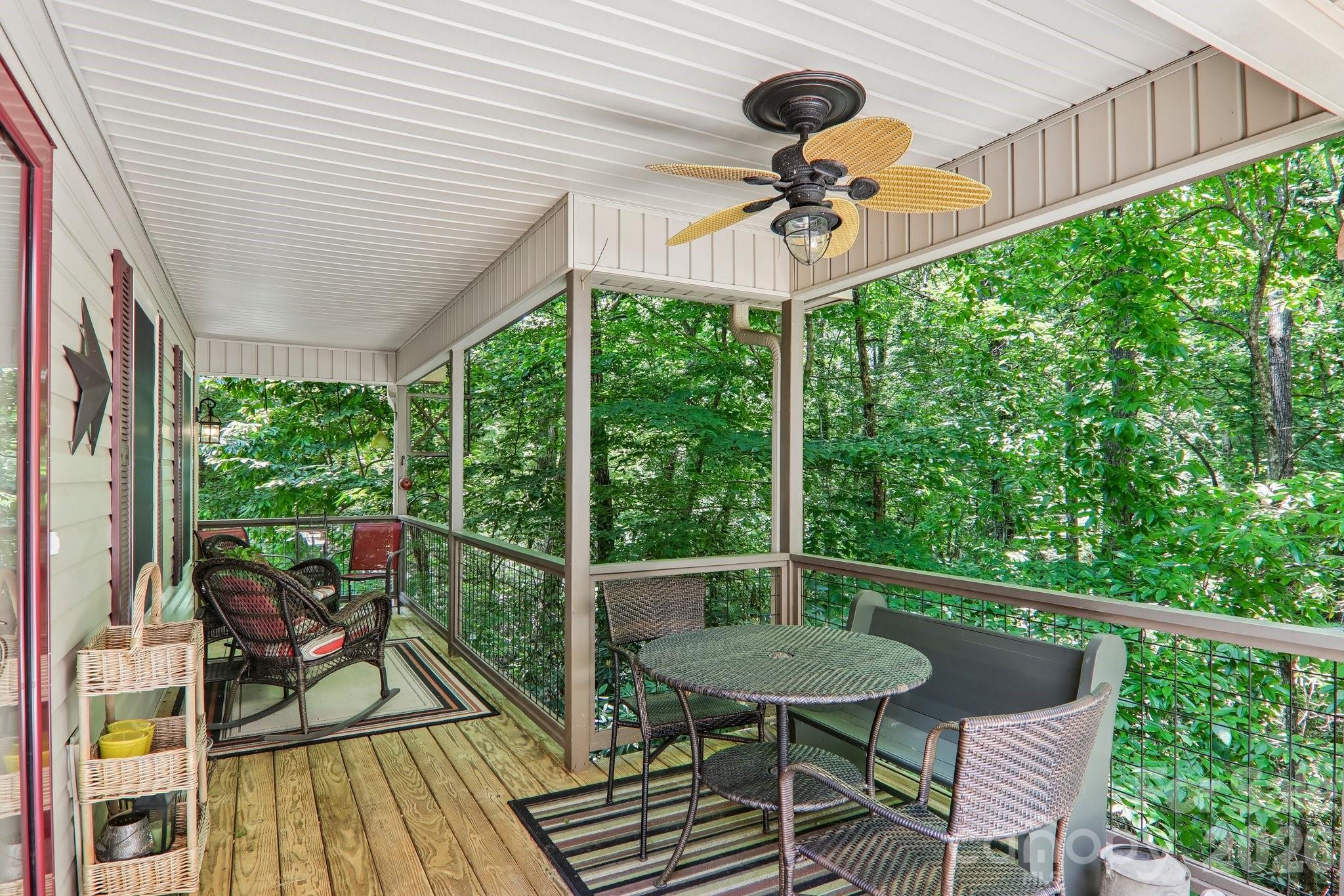 25 Arnie Drive — Etowah