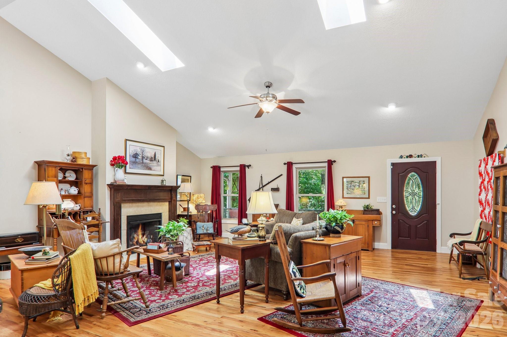 25 Arnie Drive — Etowah