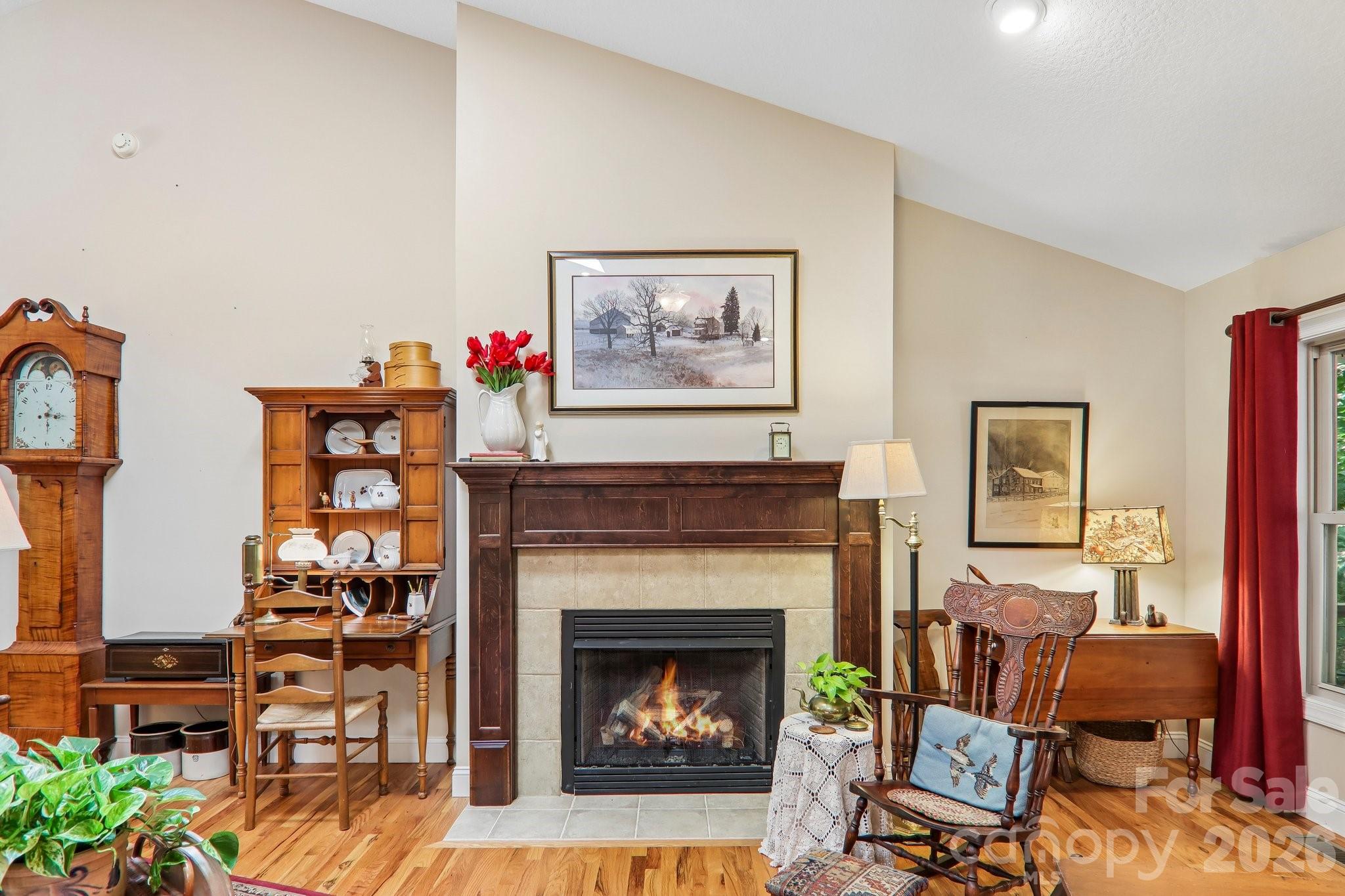 25 Arnie Drive — Etowah