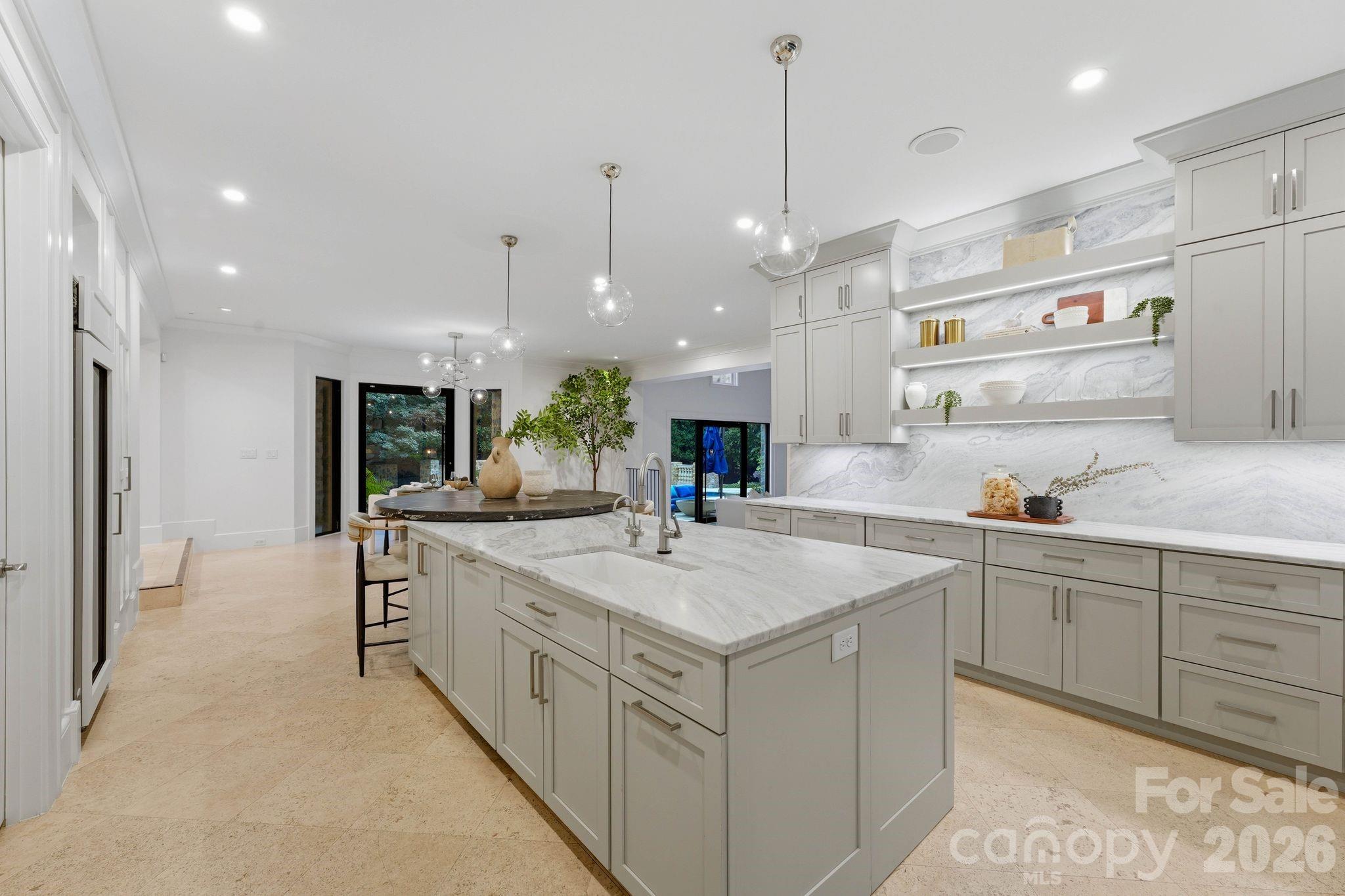 4231 Fox Brook Lane — Charlotte