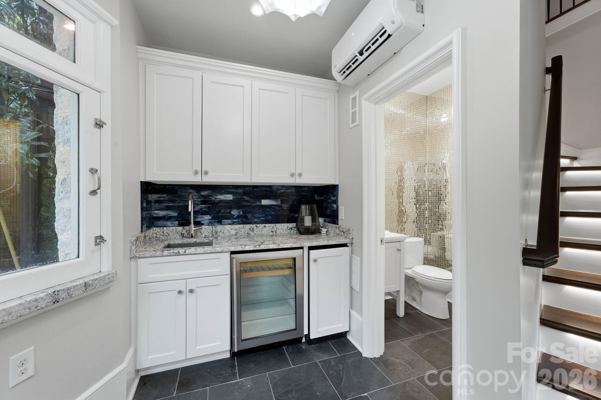 4231 Fox Brook Lane — Charlotte